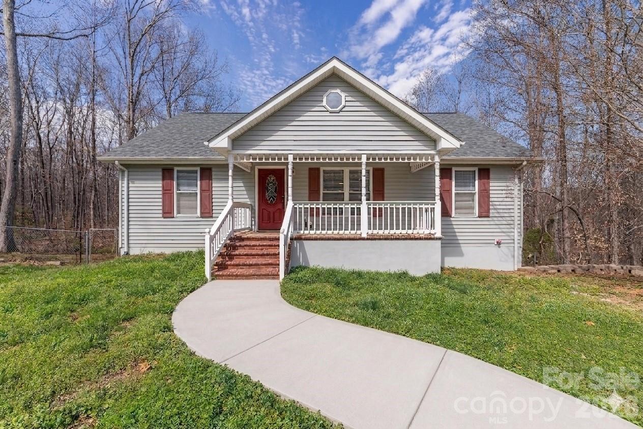 7722 Farmbrook Drive Property Photo 1