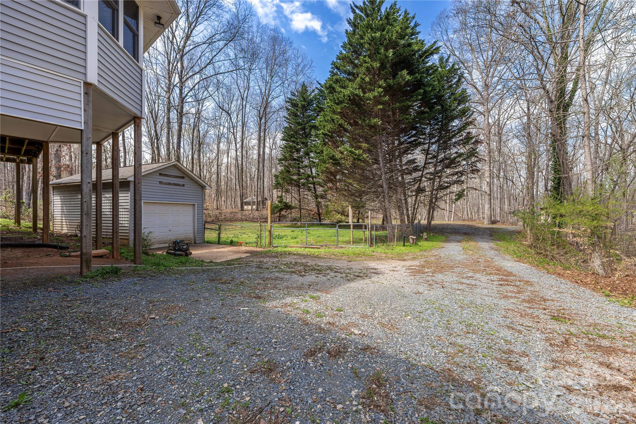 7722 Farmbrook Drive Property Photo 30