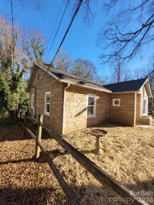 1116 East Drive Property Photo 5