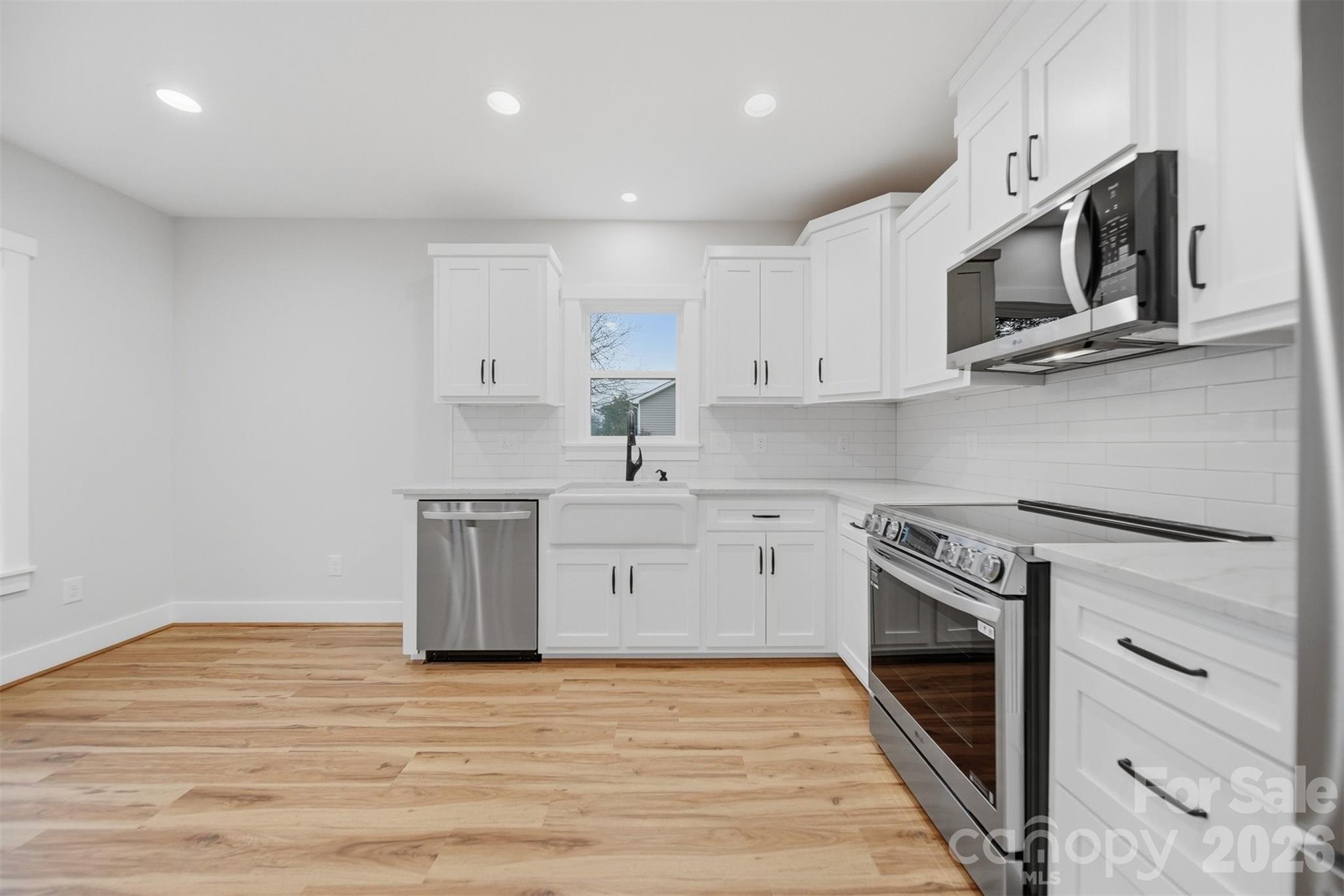 1022 E Main Street Property Photo 13