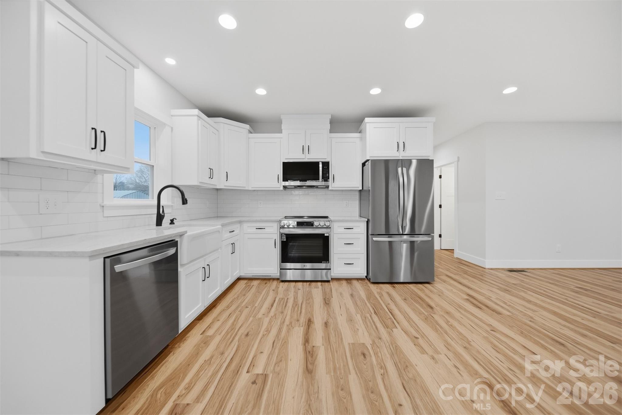 1022 E Main Street Property Photo 14