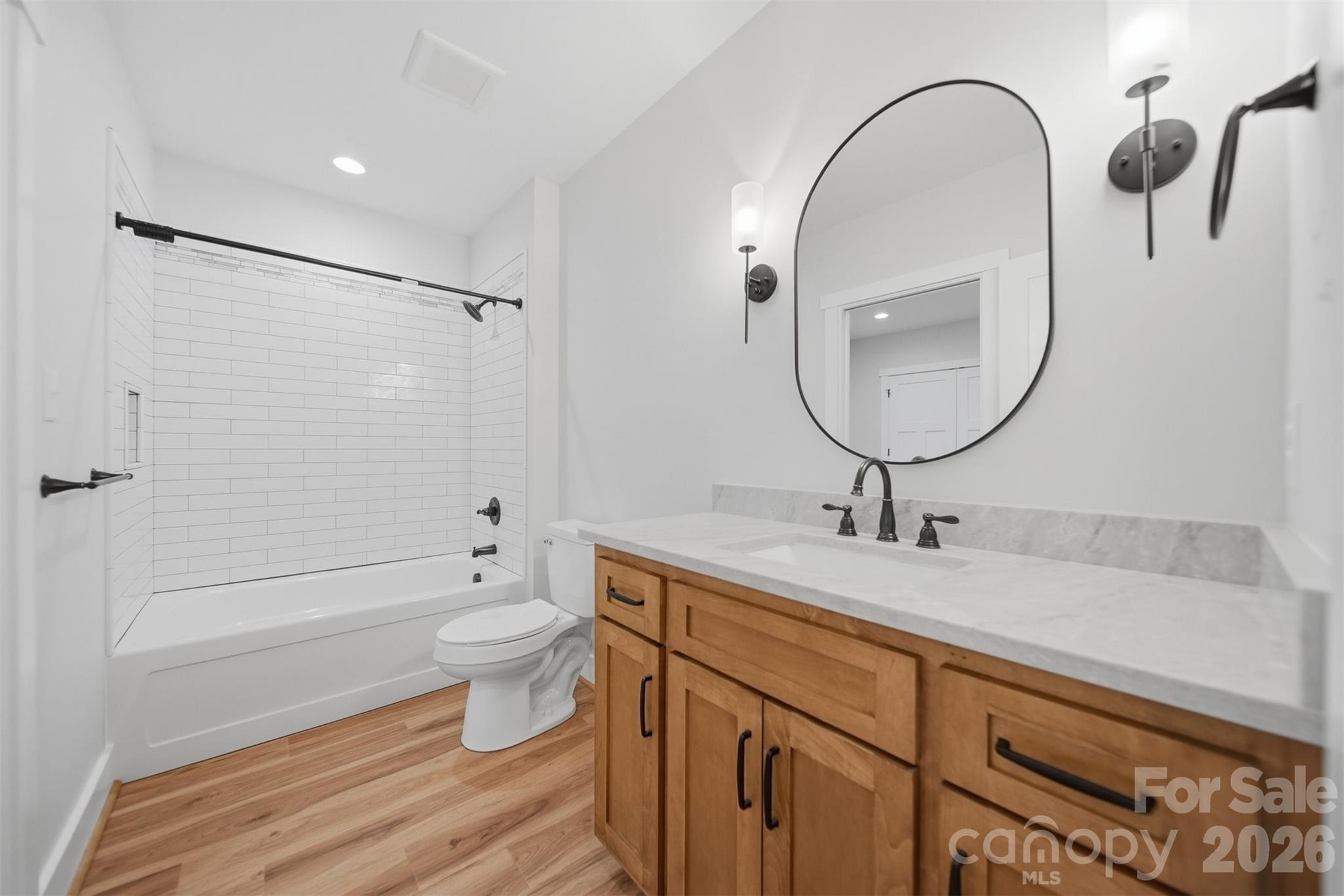 1022 E Main Street Property Photo 24