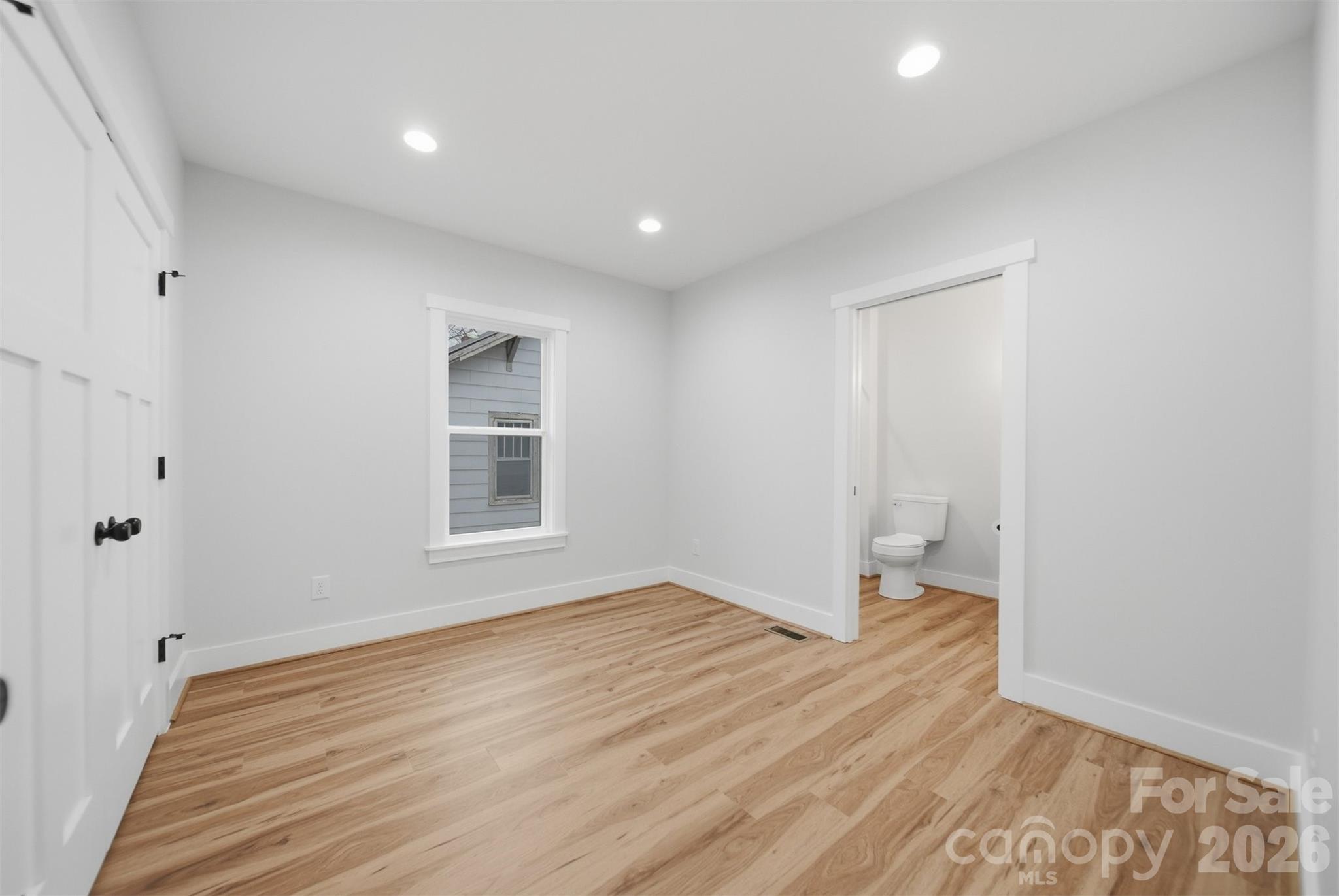 1022 E Main Street Property Photo 26