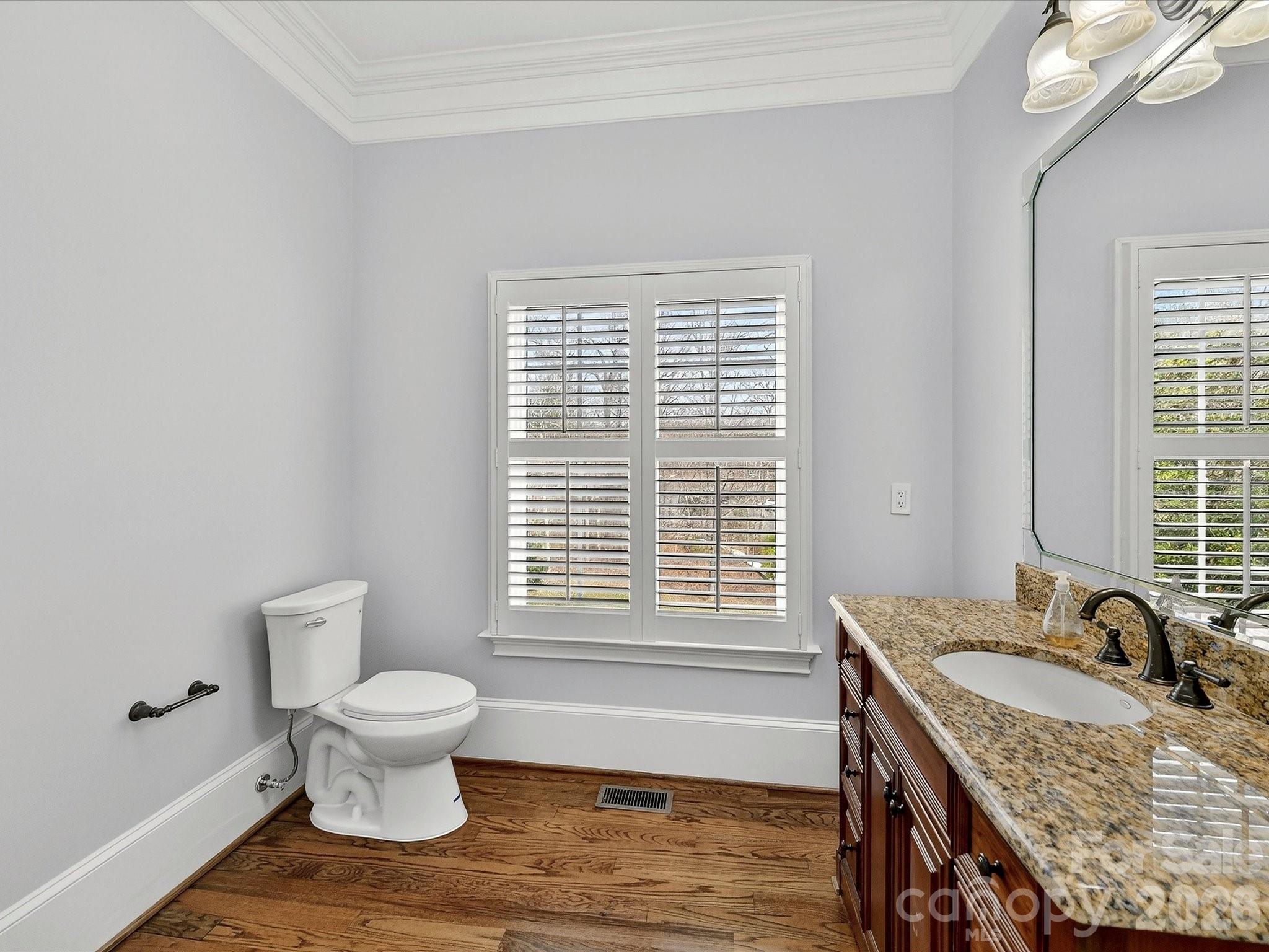 1805 Mt Isle Harbor Drive Property Photo 15
