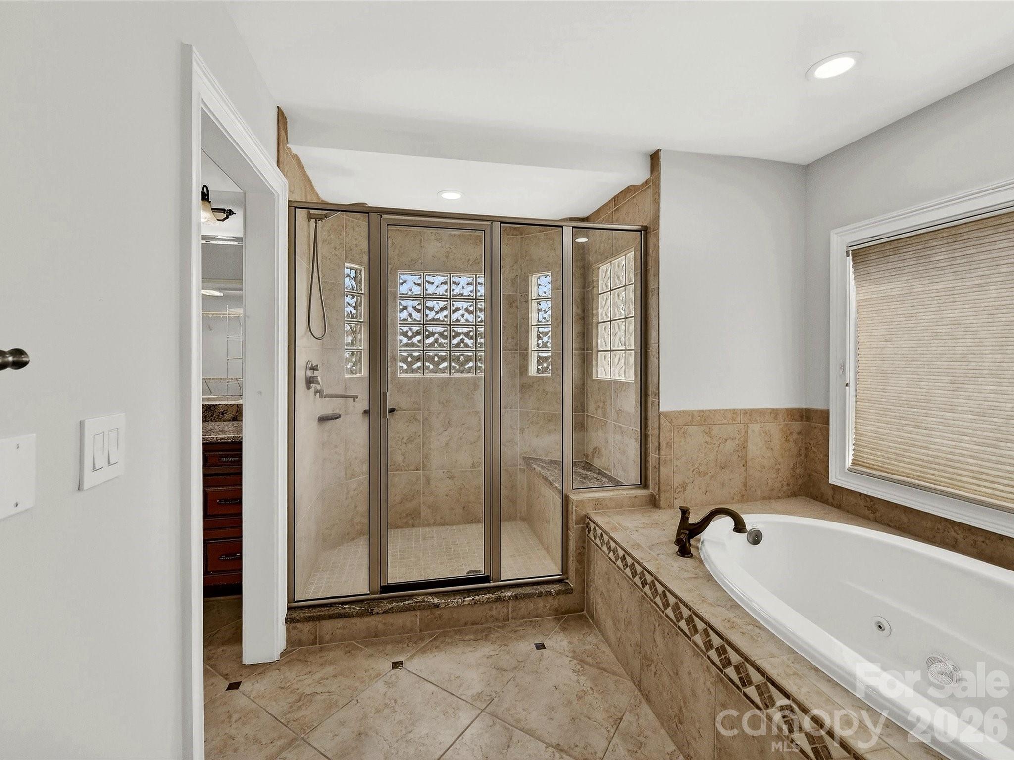 1805 Mt Isle Harbor Drive Property Photo 25