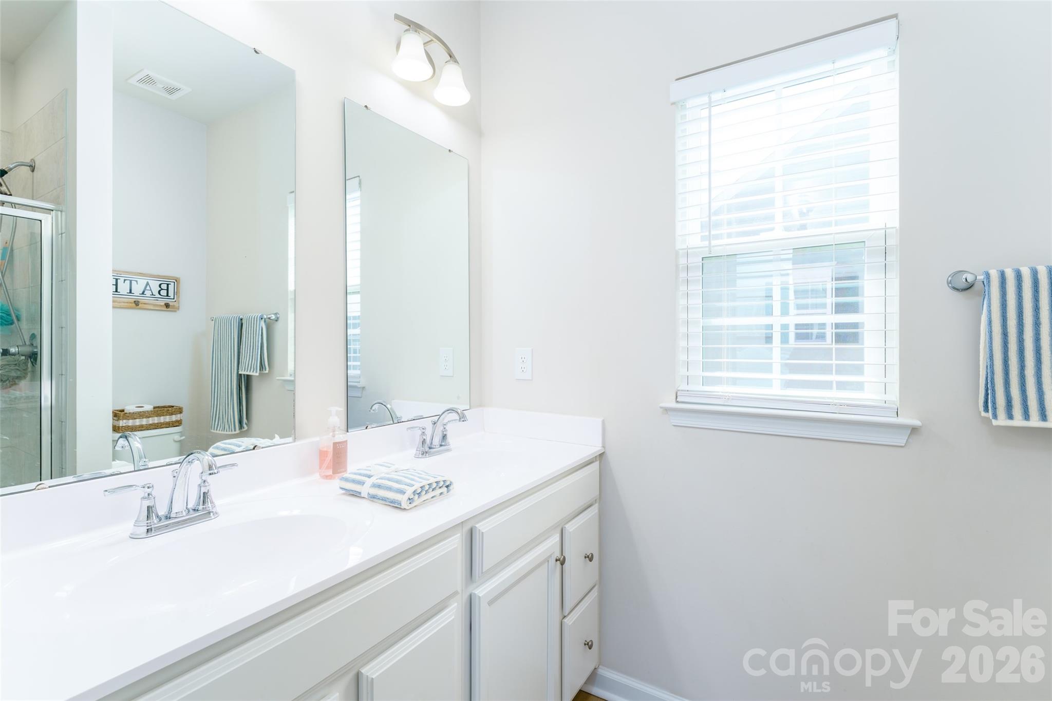 2102 Trout Lily Lane Property Photo 19