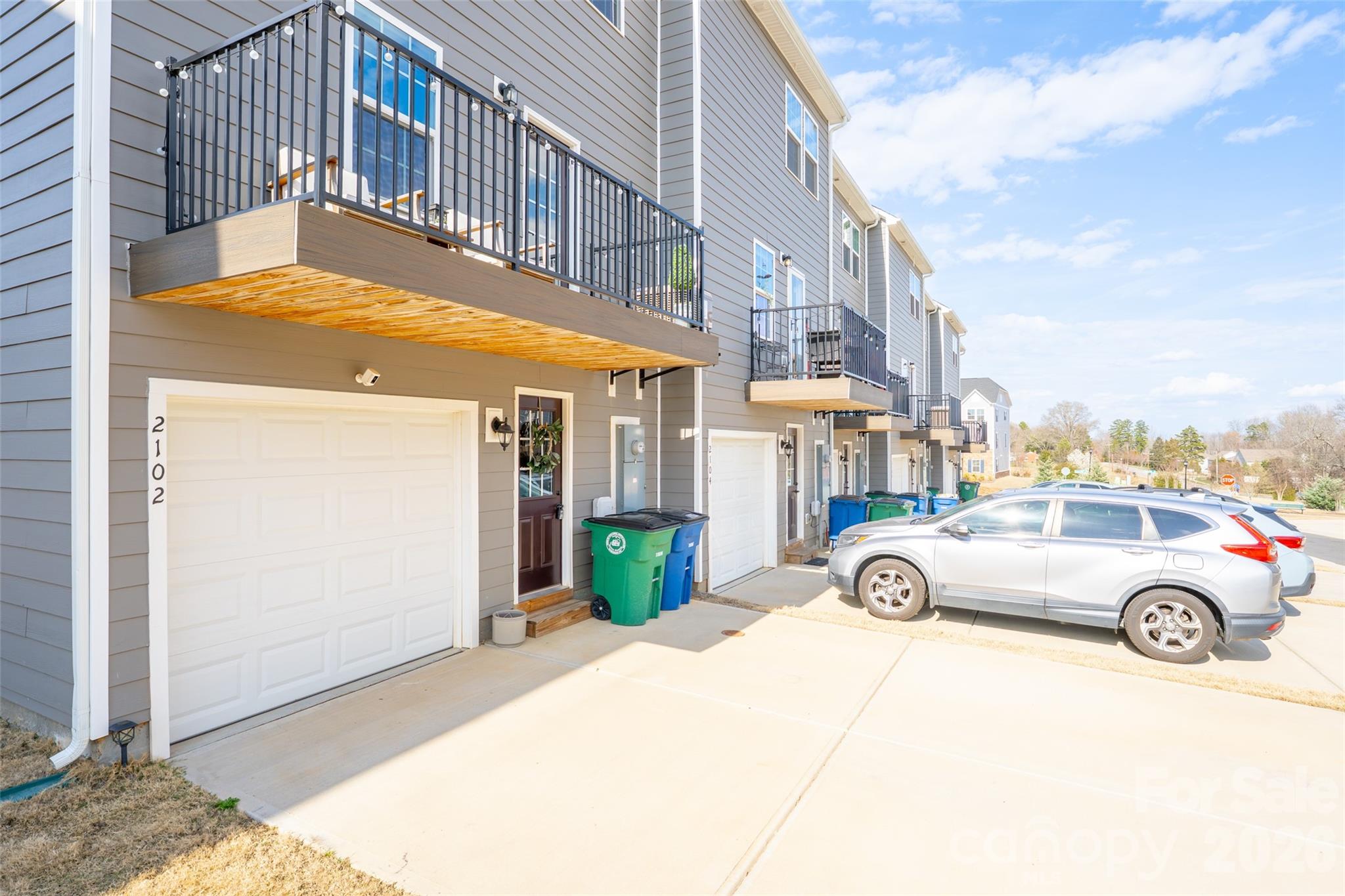 2102 Trout Lily Lane Property Photo 28