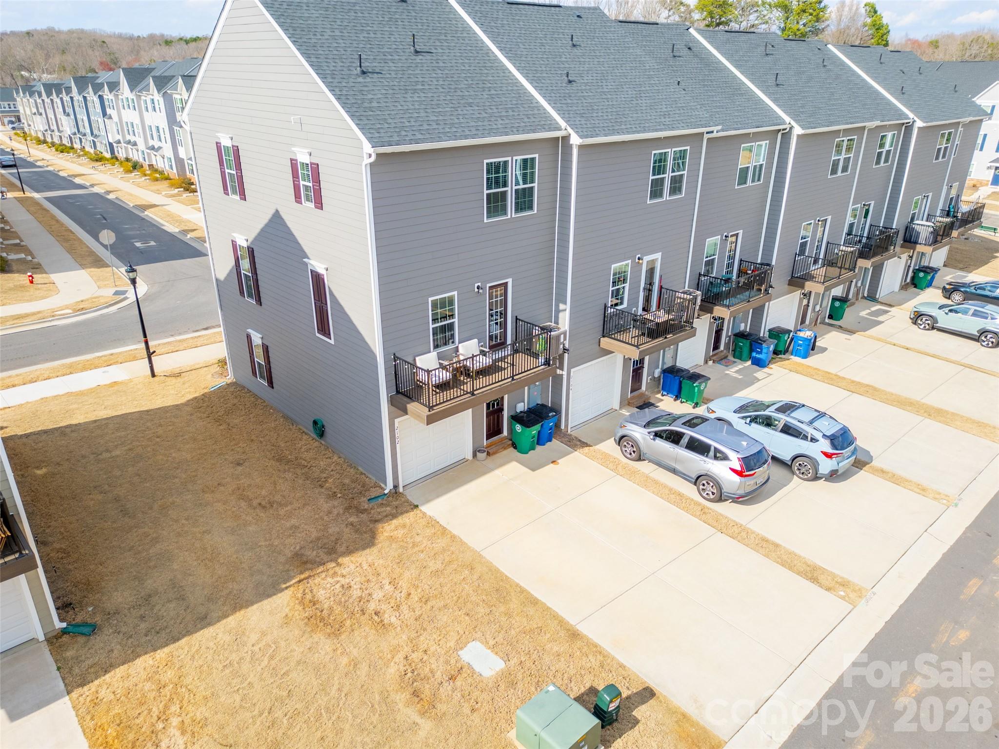 2102 Trout Lily Lane Property Photo 31