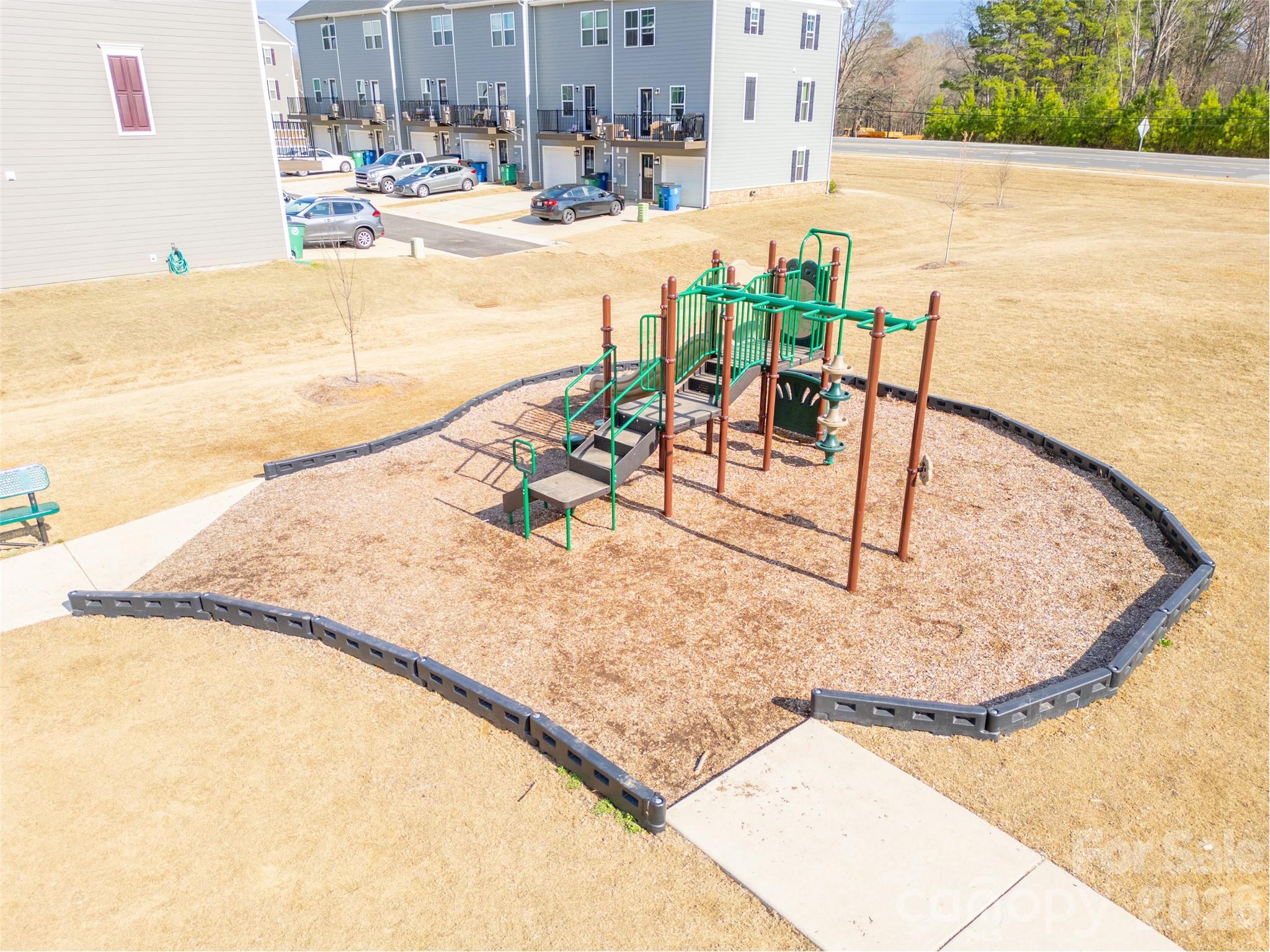 2102 Trout Lily Lane Property Photo 40