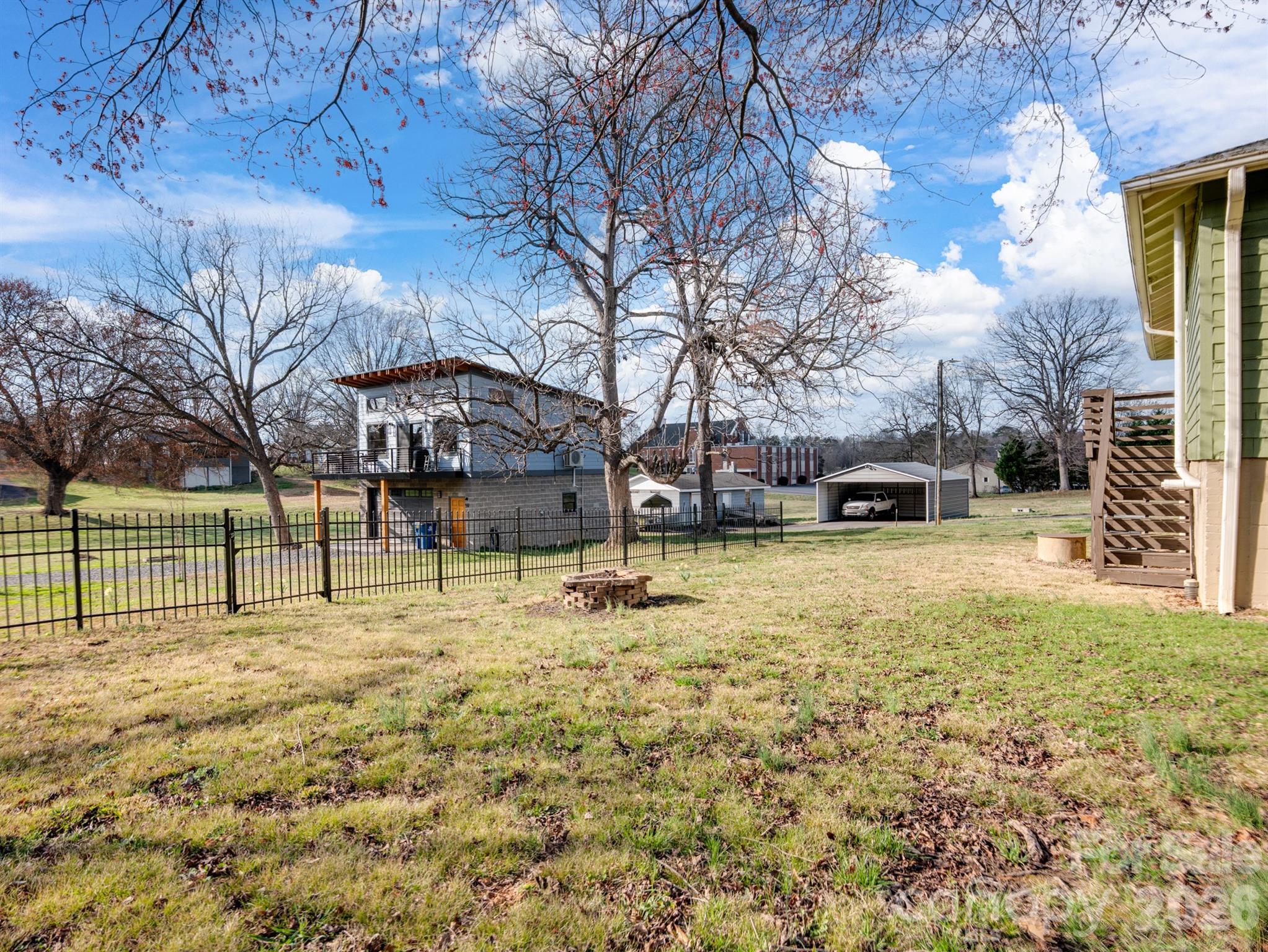 61 27th Street Property Photo 23