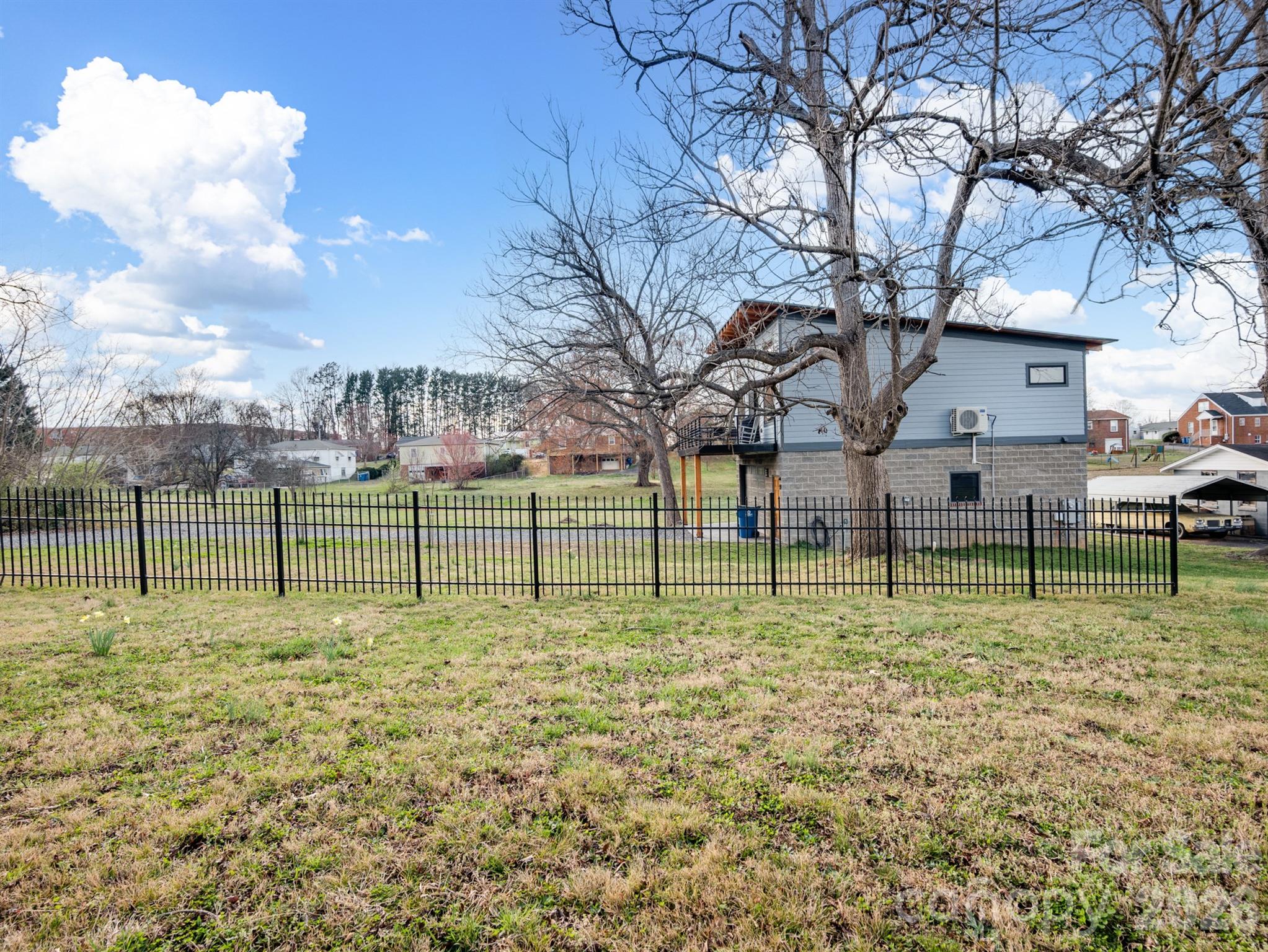 61 27th Street Property Photo 24