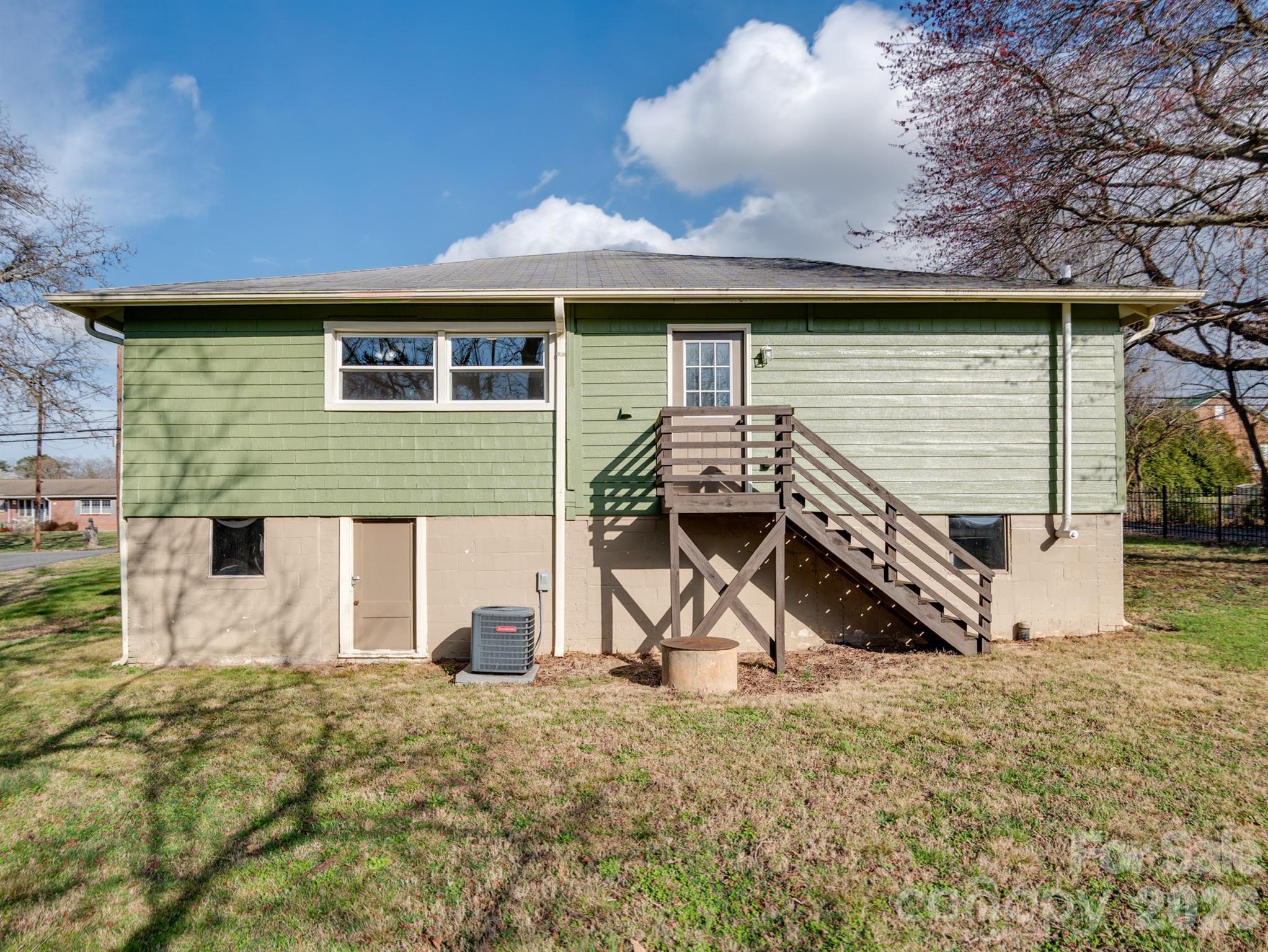 61 27th Street Property Photo 25