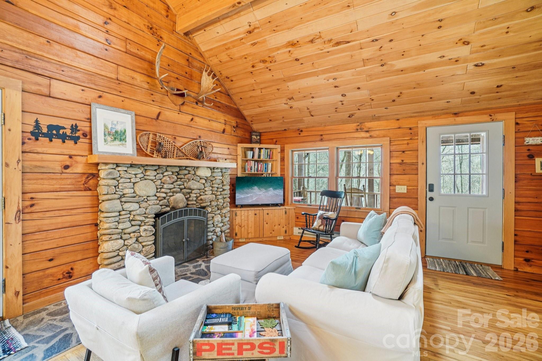 307 Roaring Creek Lane
