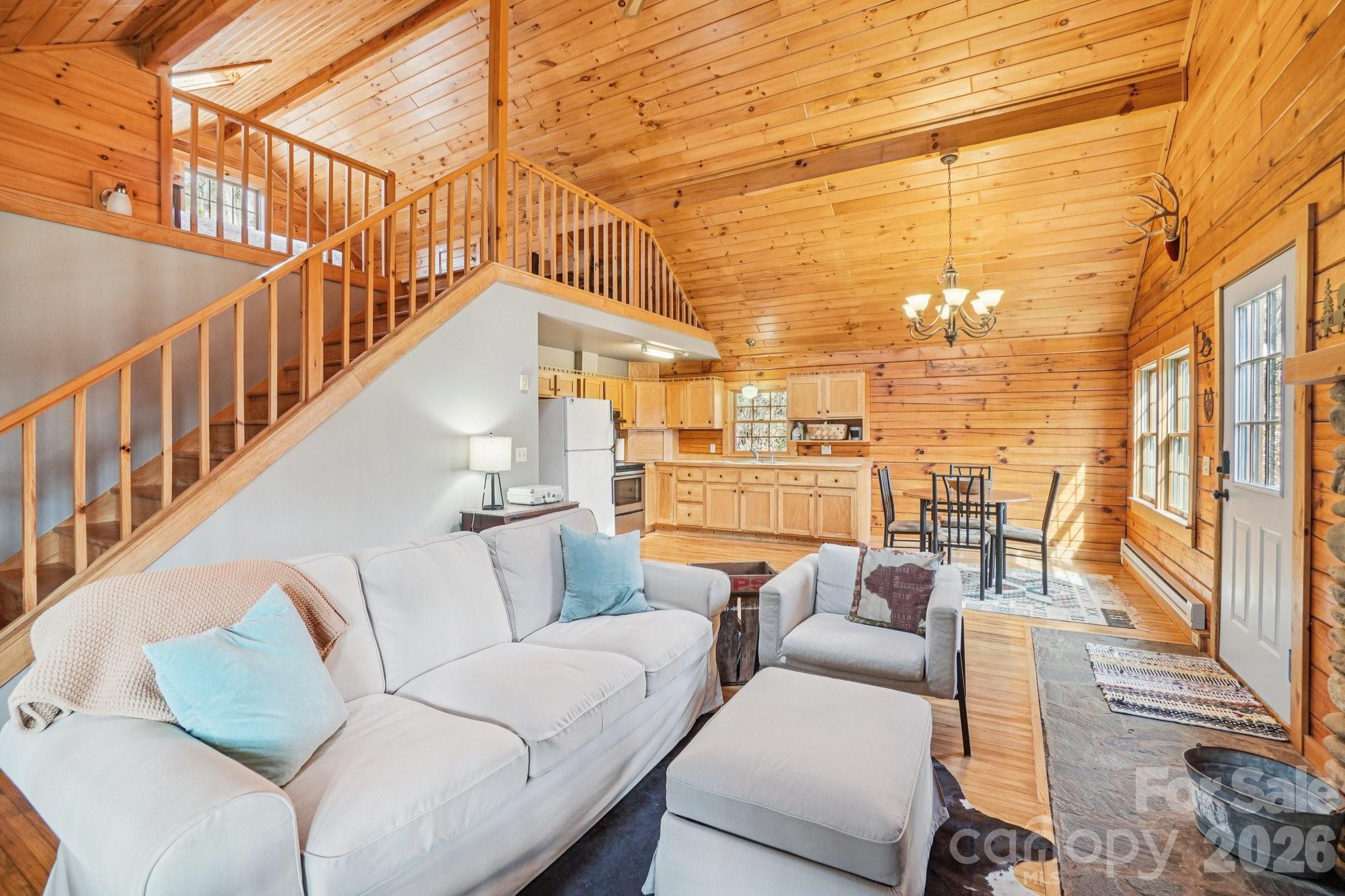 307 Roaring Creek Lane Property Photo 2