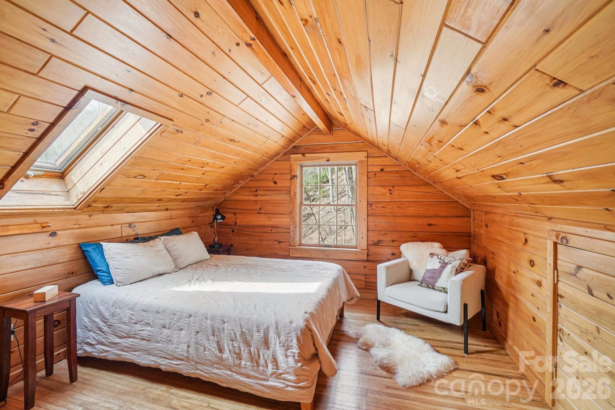 307 Roaring Creek Lane Property Photo 6