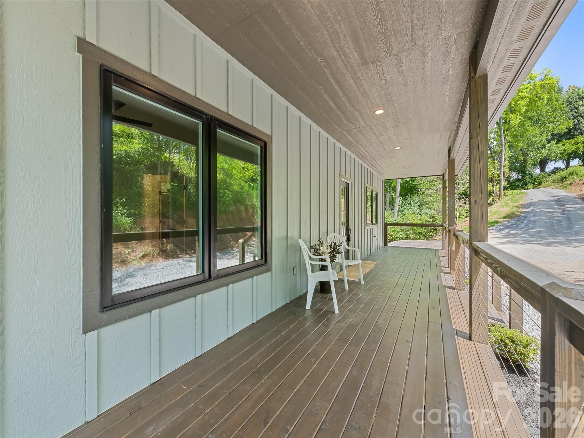 288 Ironwood Drive Property Photo 7