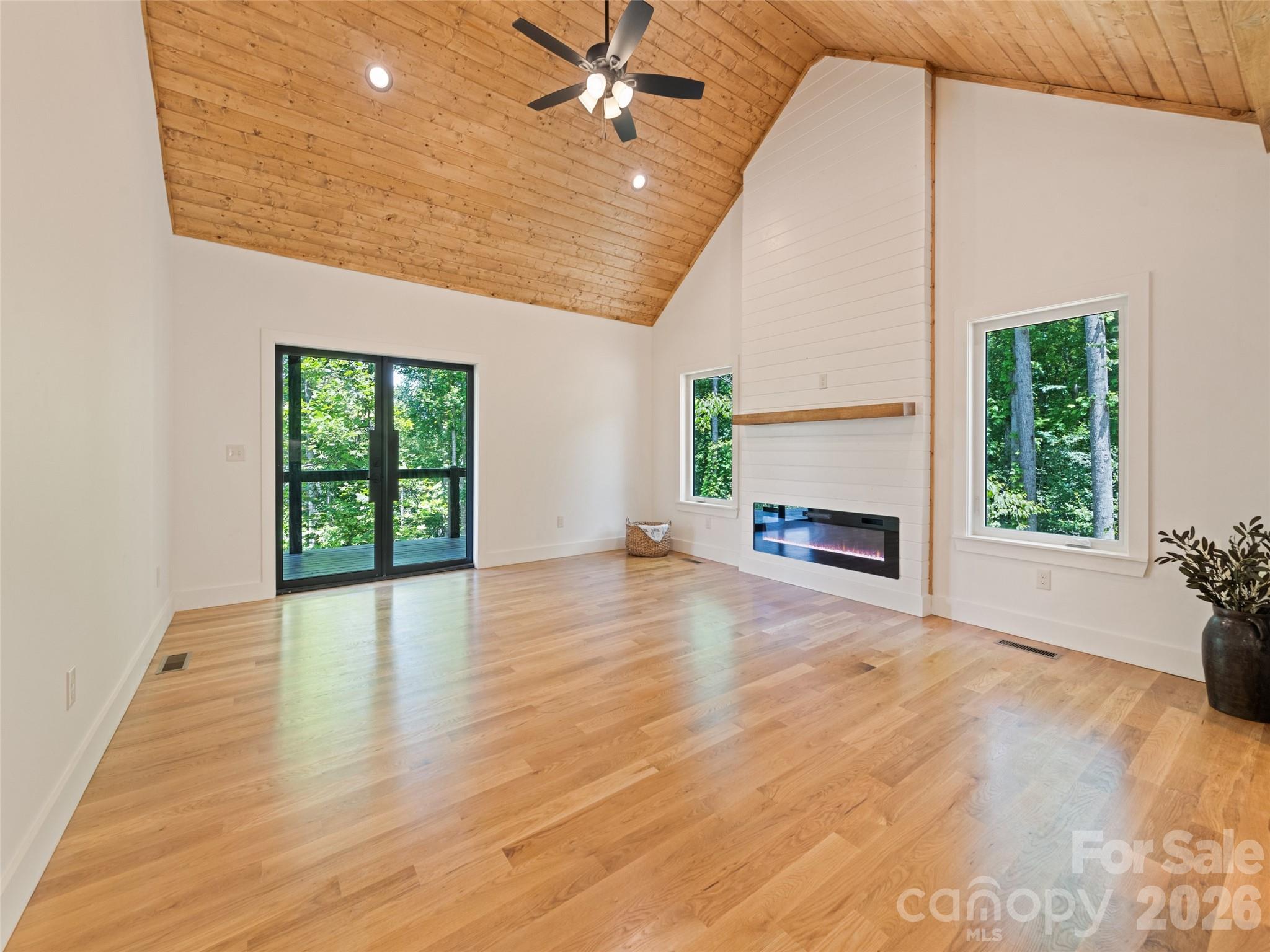 288 Ironwood Drive Property Photo 11