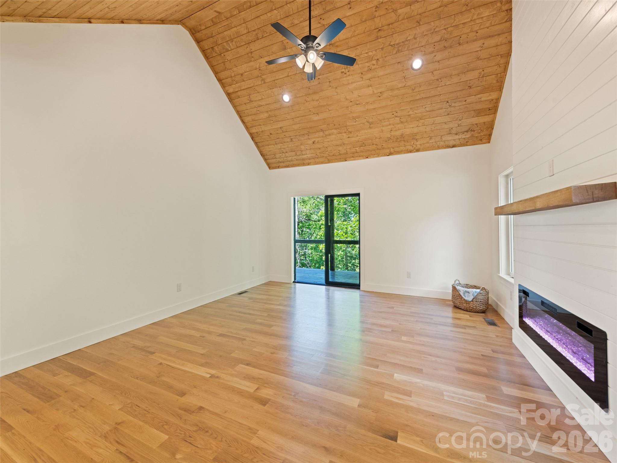 288 Ironwood Drive Property Photo 13