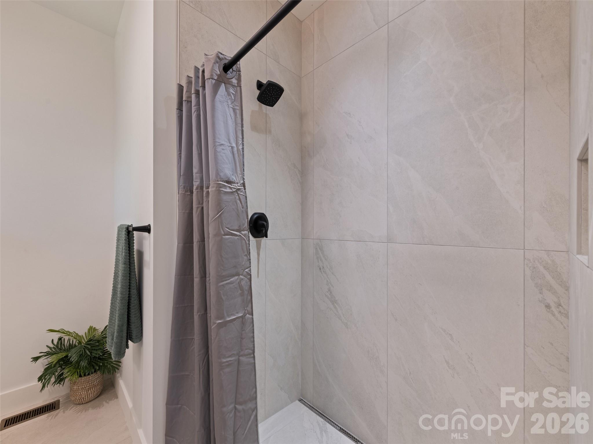288 Ironwood Drive Property Photo 24