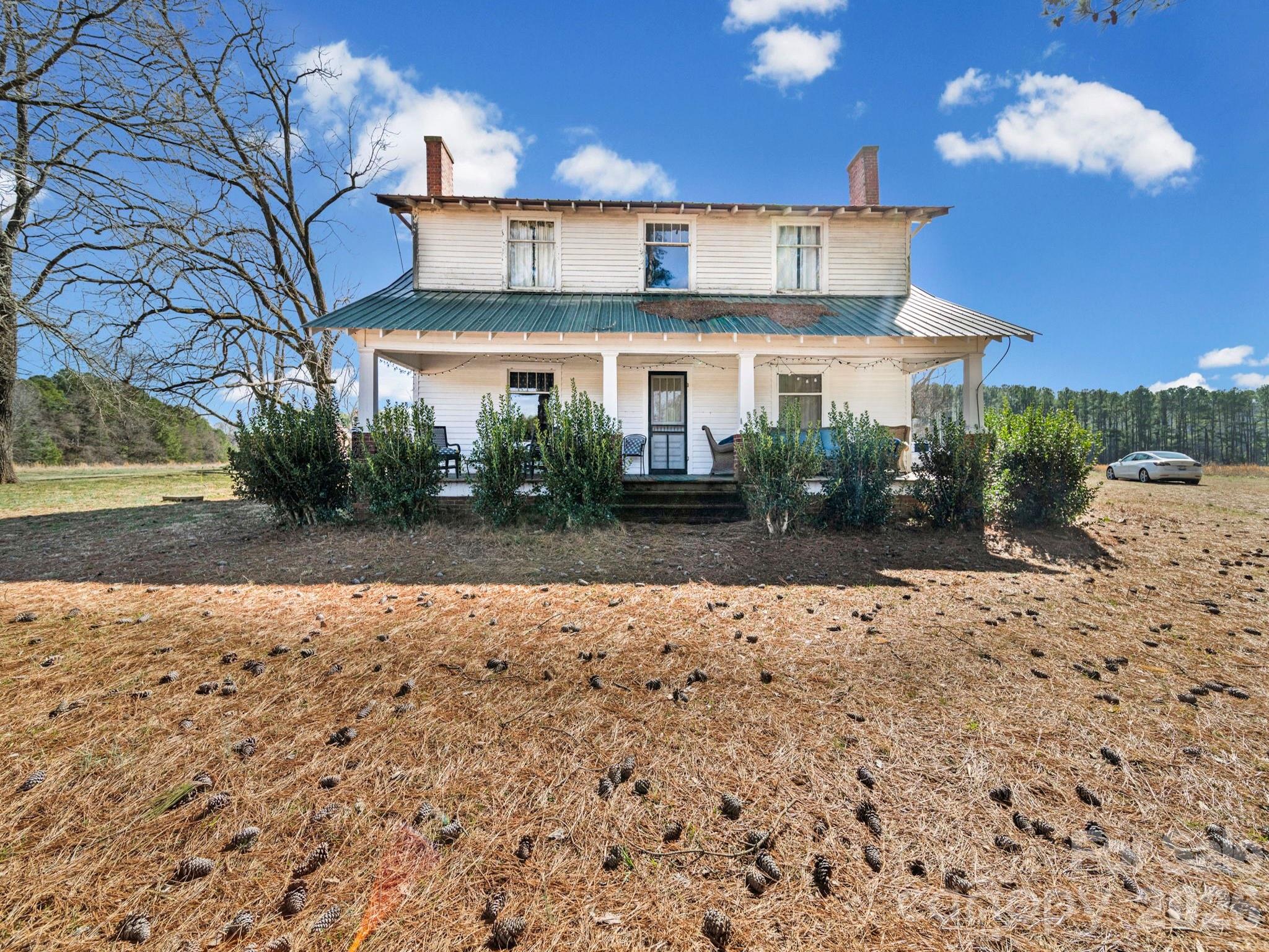 1347 Newsome Road Property Photo 5