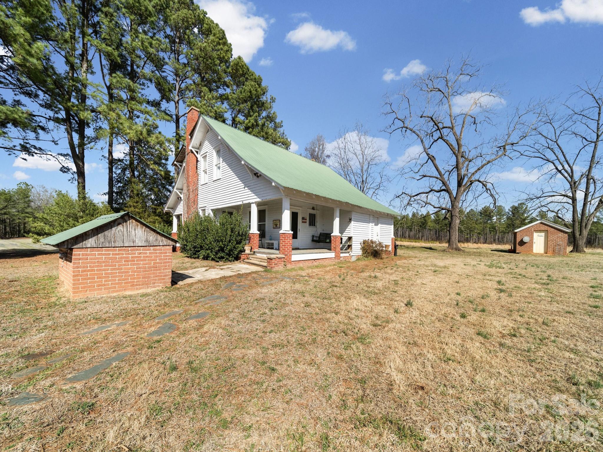 1347 Newsome Road Property Photo 11