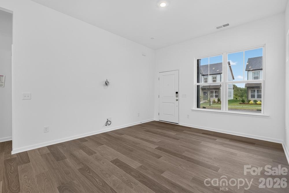 3165 Beacon Heights Road Property Photo 2