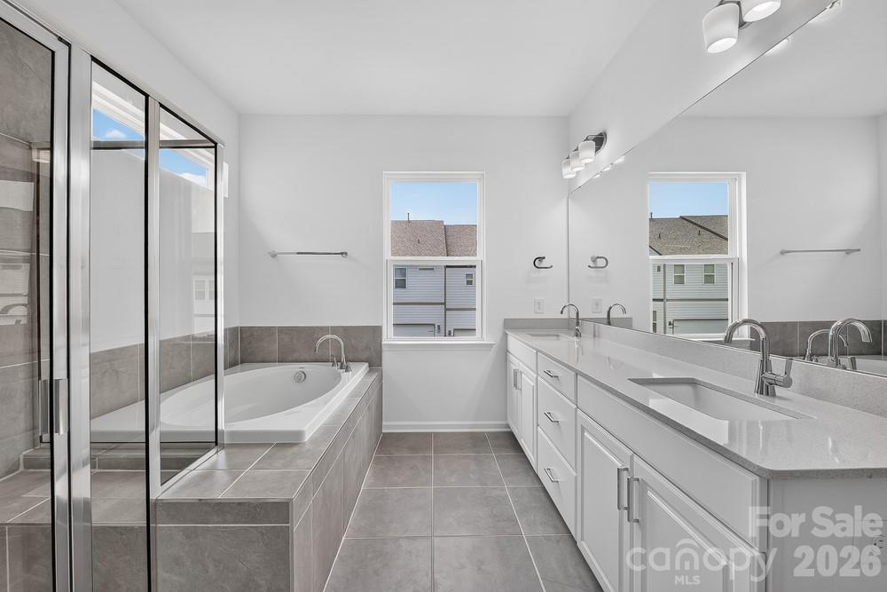 3165 Beacon Heights Road Property Photo 3