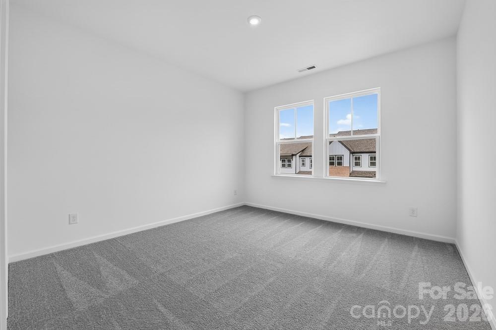 3165 Beacon Heights Road Property Photo 12
