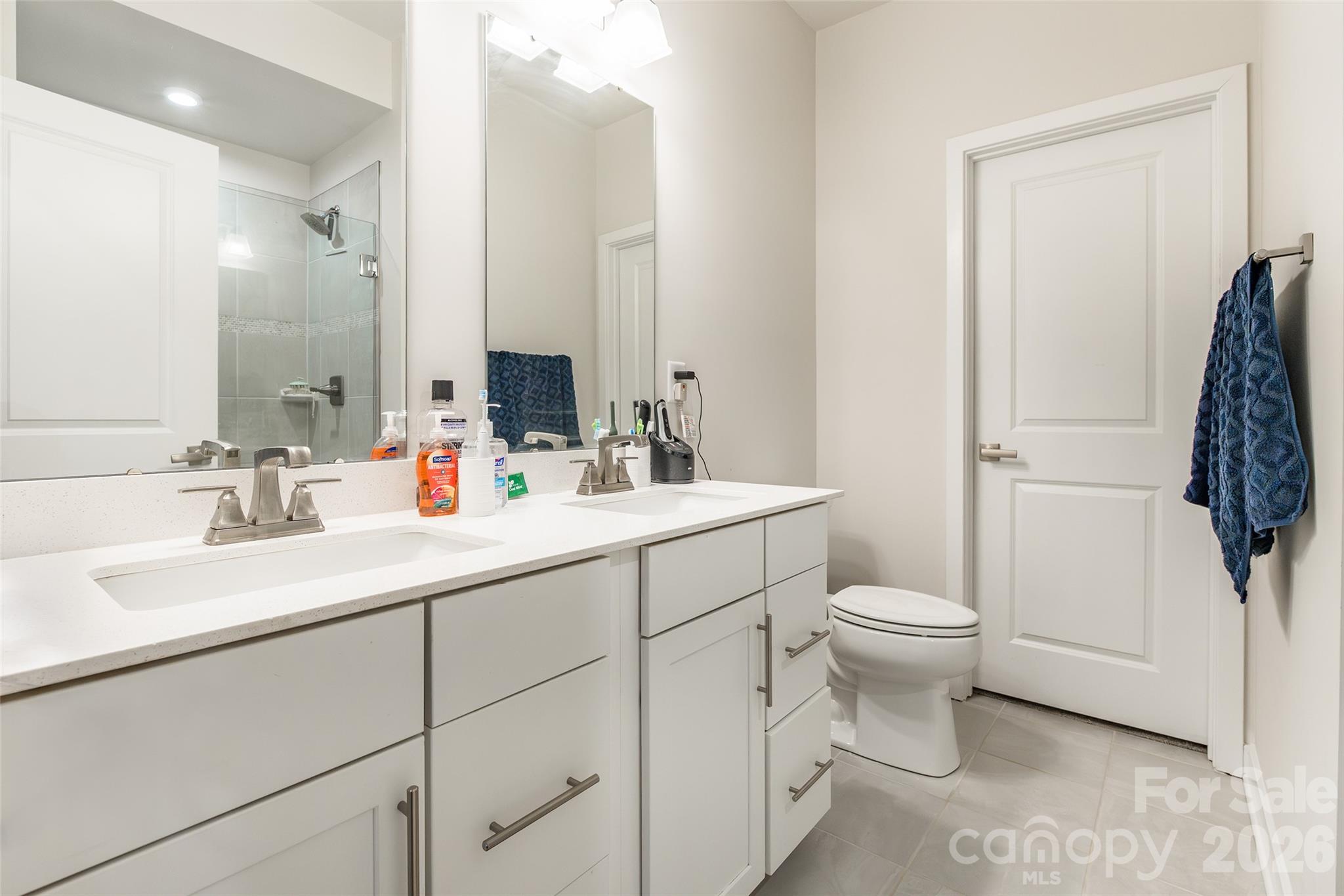924 Broad River Lane Property Photo 15