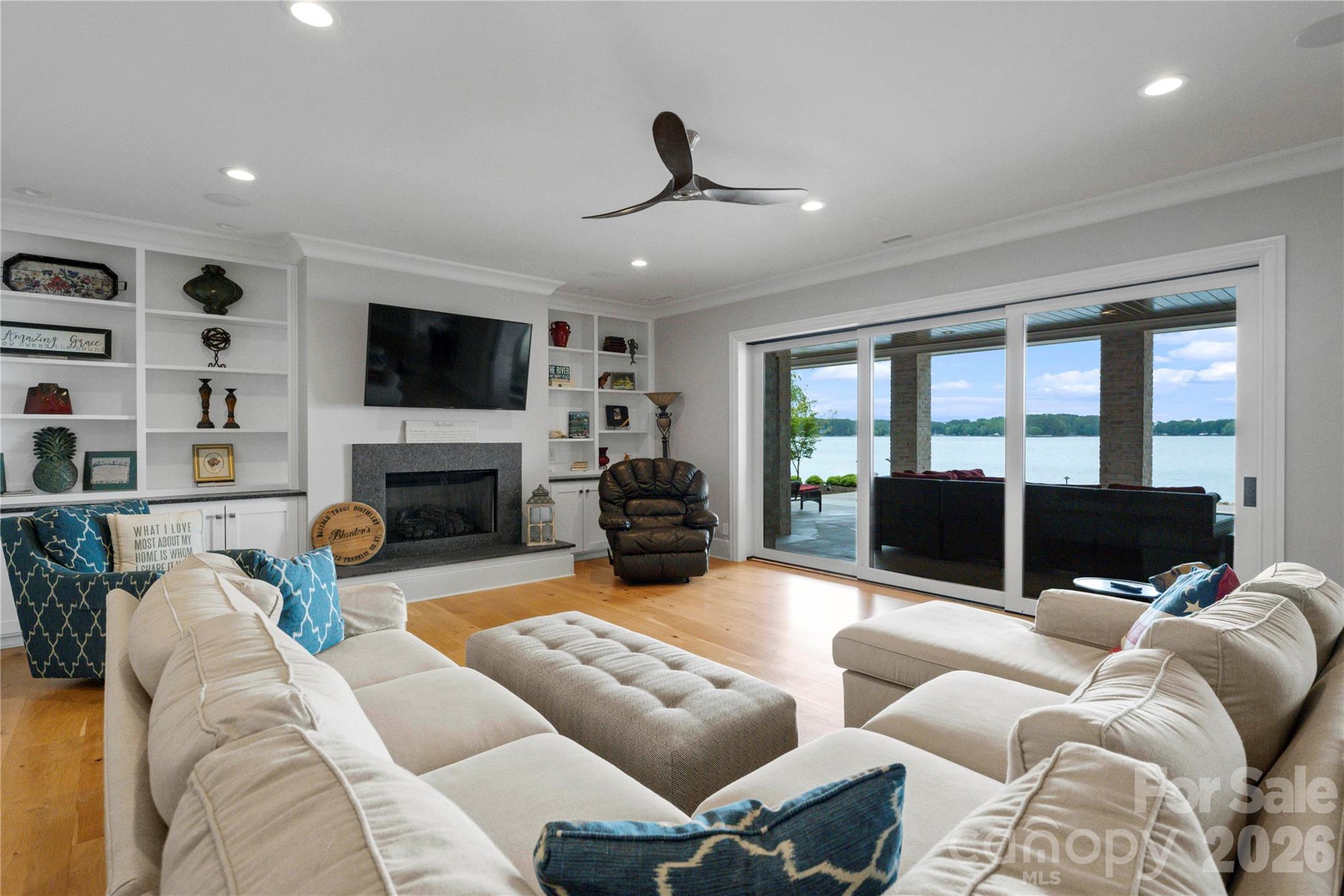 8170 Bay Pointe Drive Property Photo 32