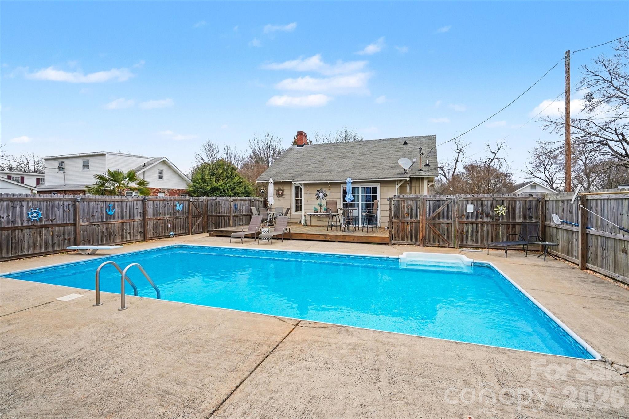 7 Stowe Street Property Photo 18
