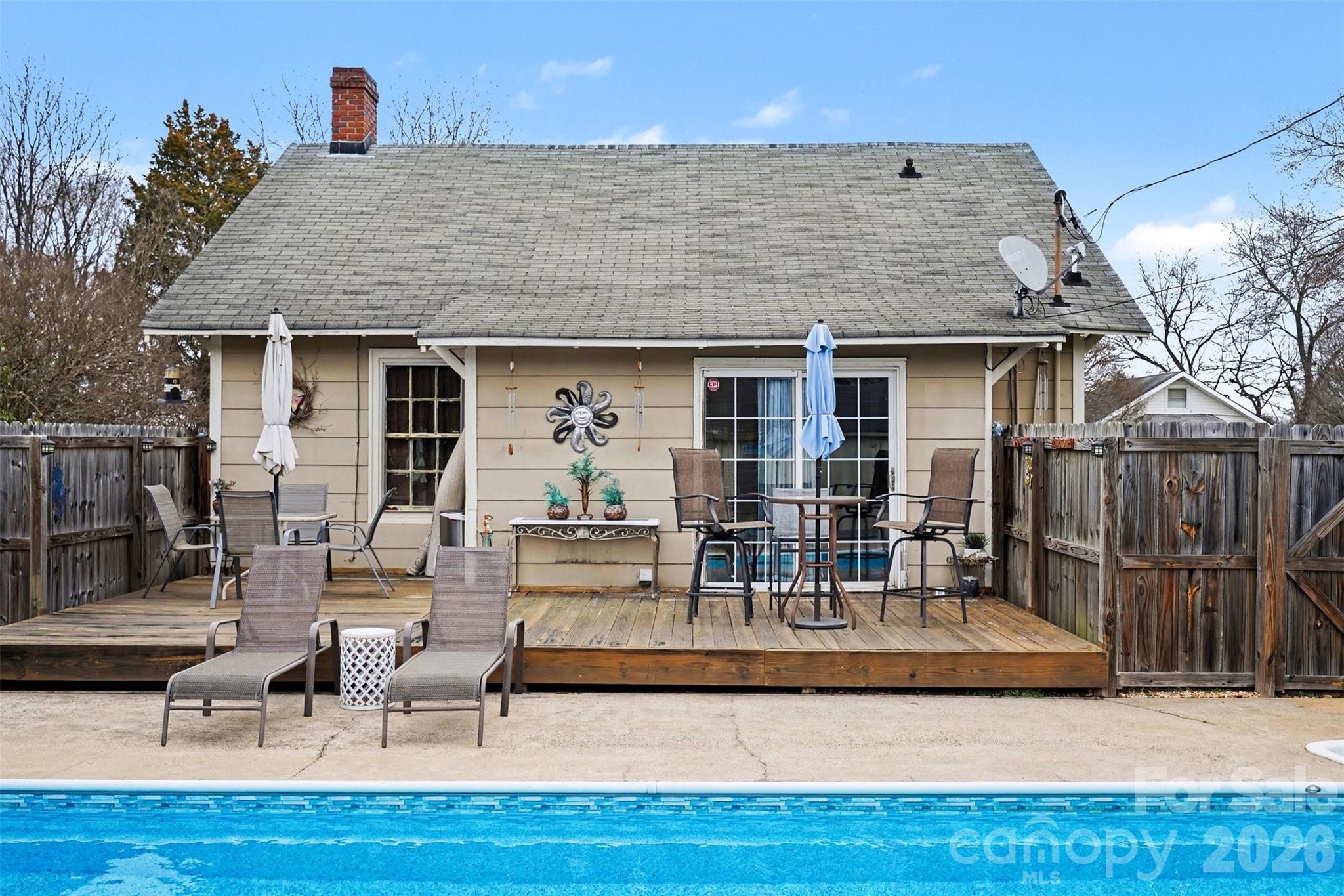 7 Stowe Street Property Photo 19