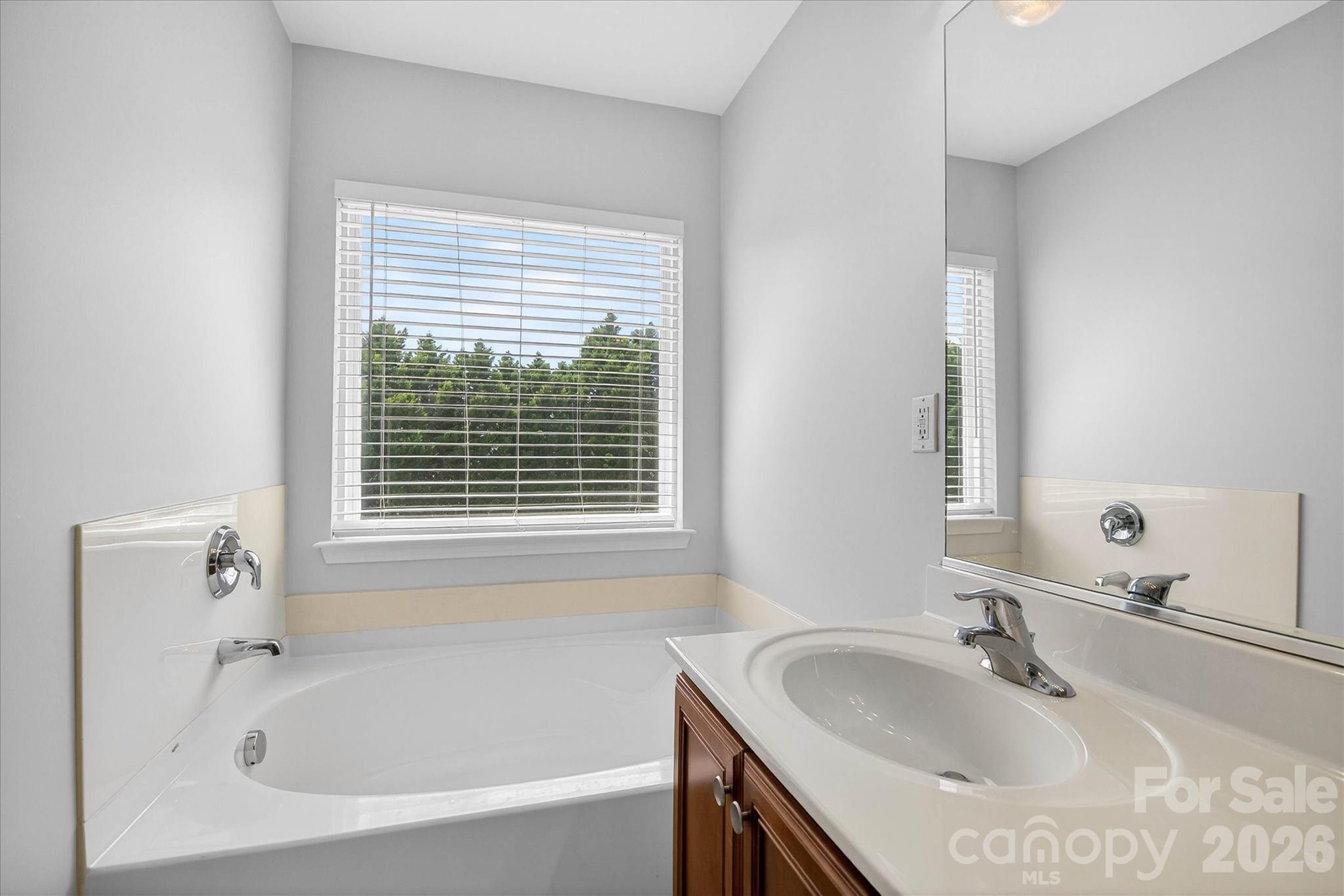 2009 Cambridge Beltway Drive Property Photo 25