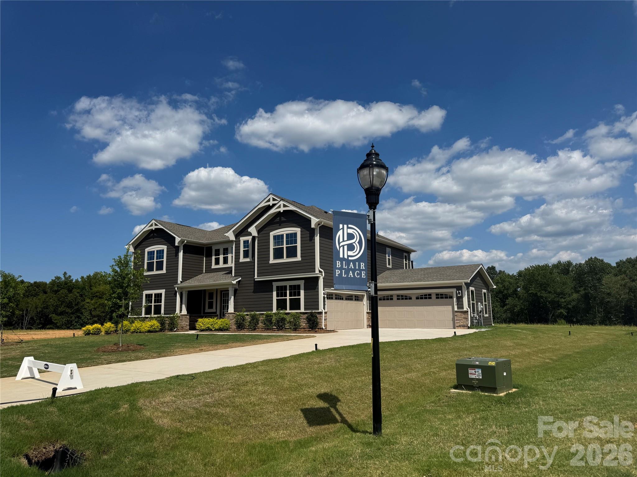 2609 Mabel Lane Property Photo 5