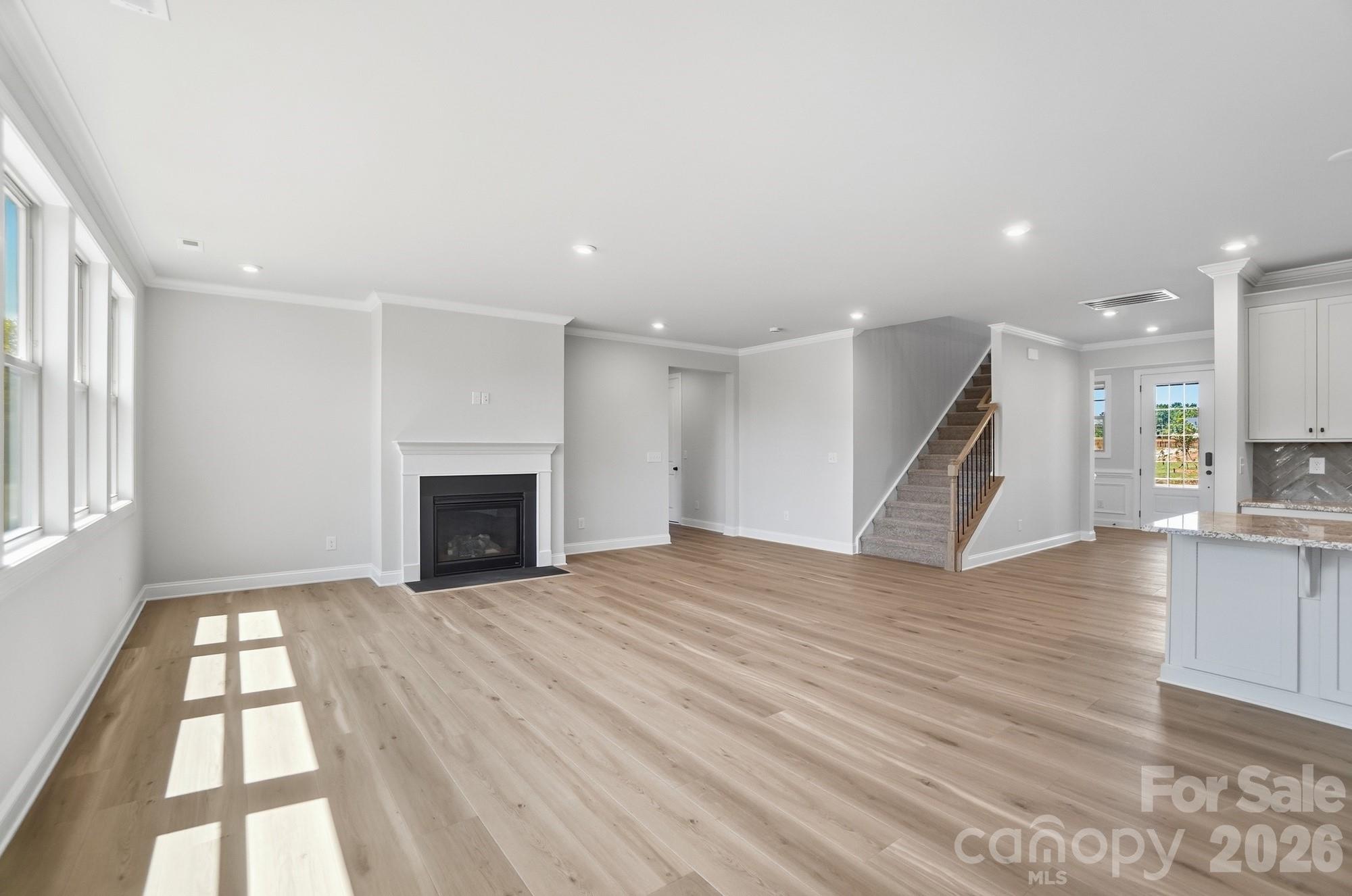 2609 Mabel Lane Property Photo 12