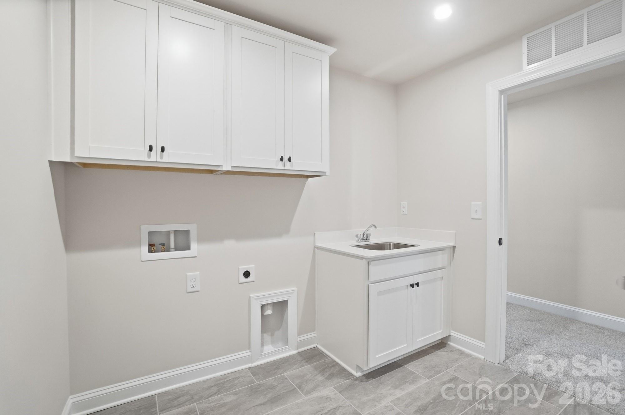 2609 Mabel Lane Property Photo 27