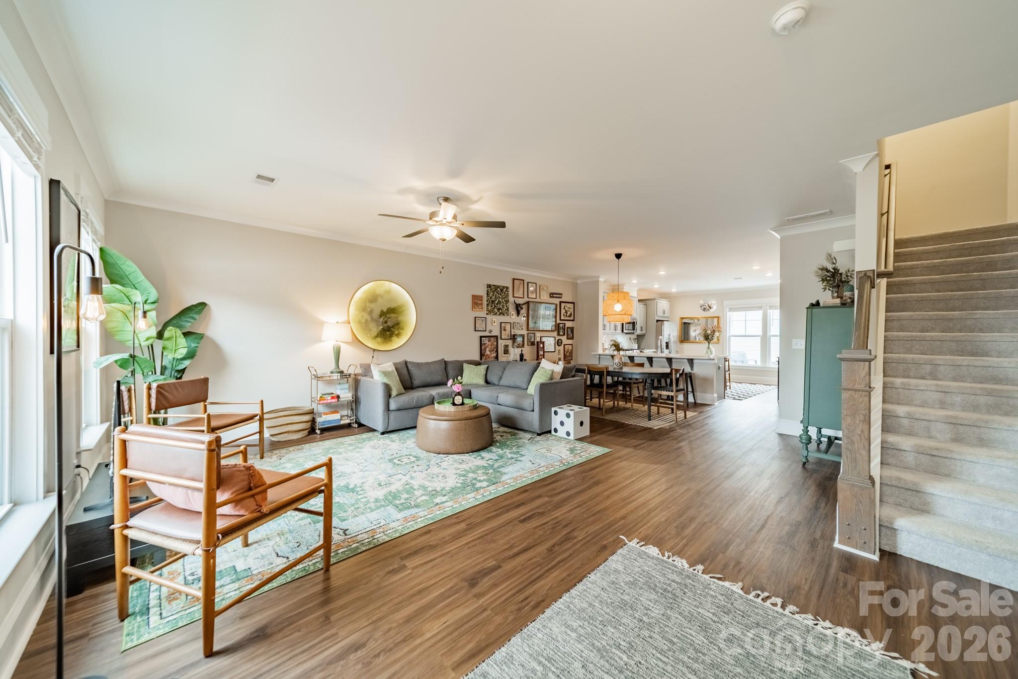 1098 Herrons Ferry Road Property Photo 4