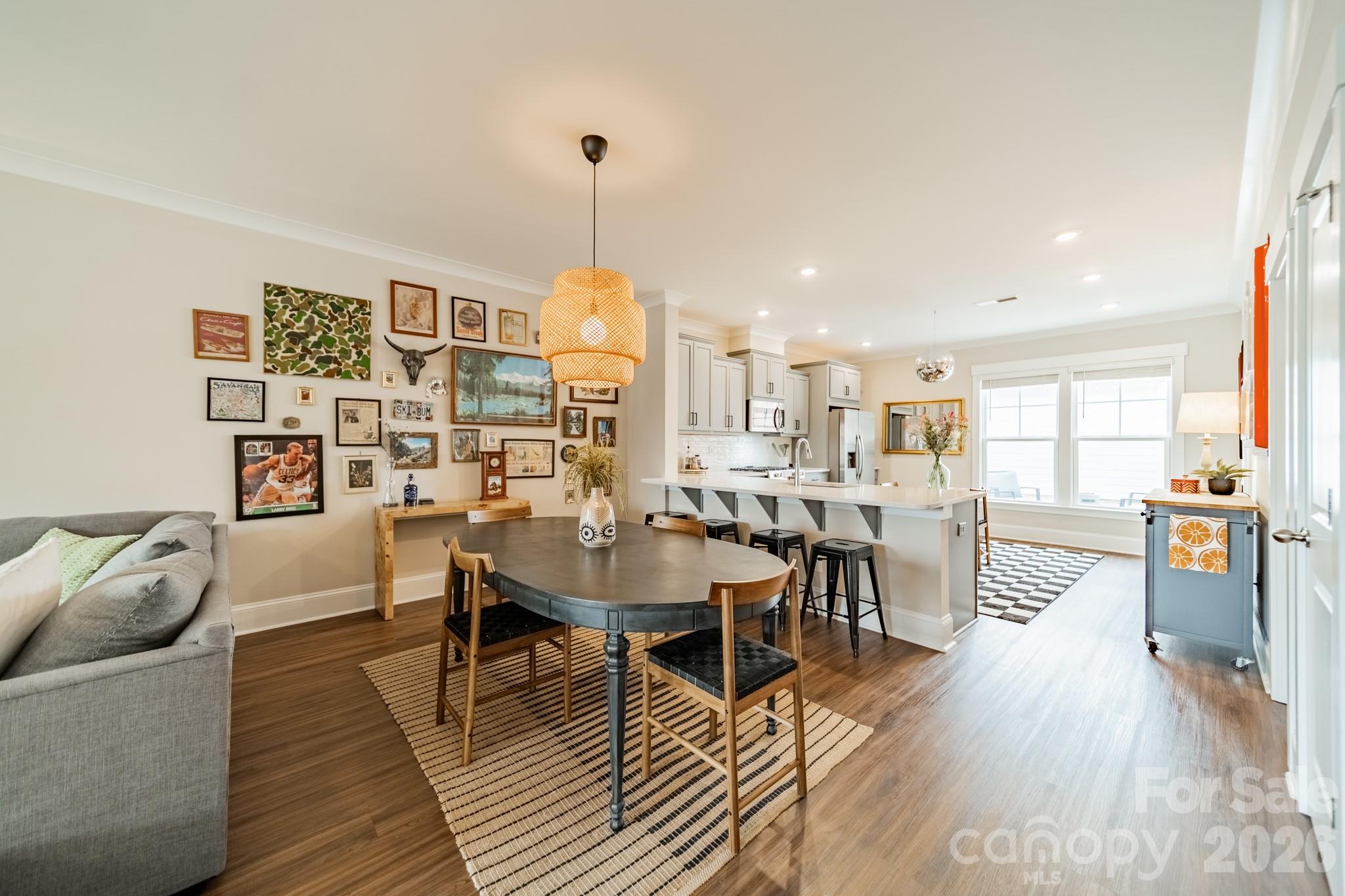 1098 Herrons Ferry Road Property Photo 7