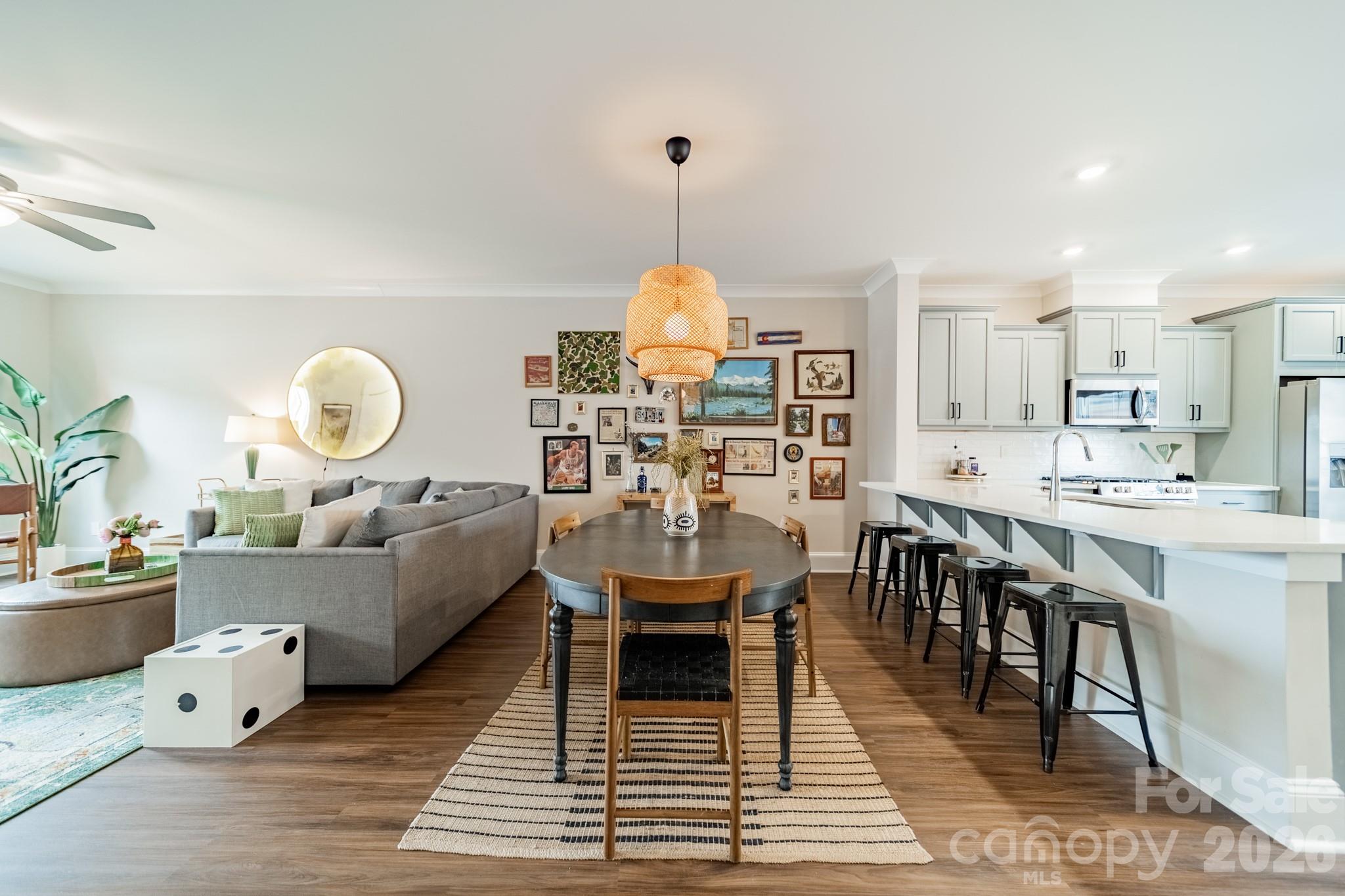 1098 Herrons Ferry Road Property Photo 8