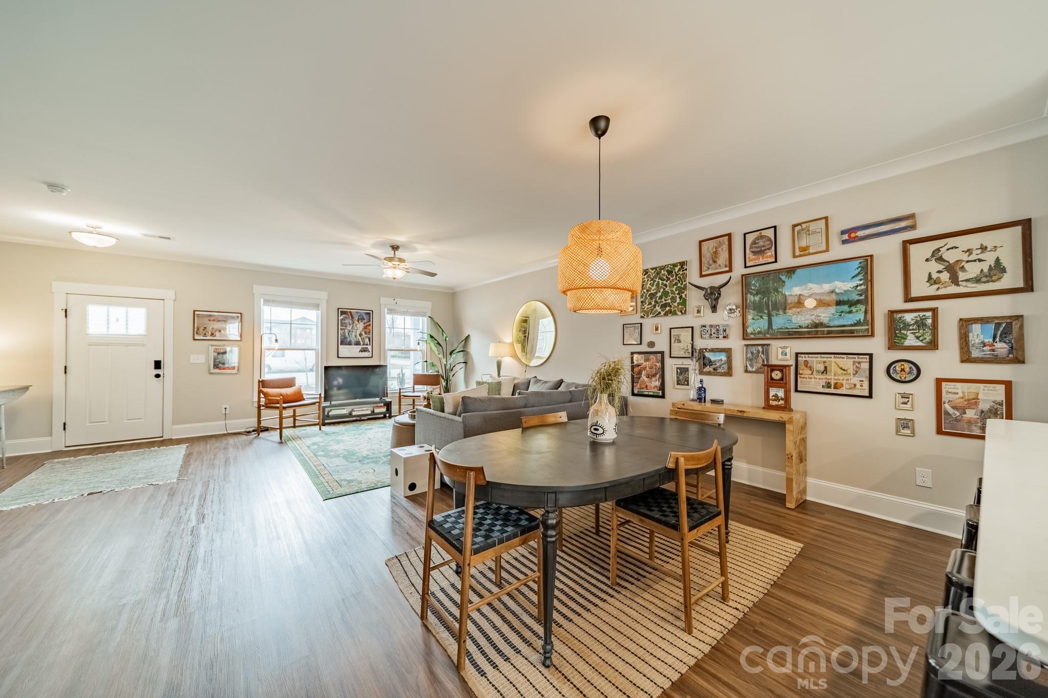 1098 Herrons Ferry Road Property Photo 9