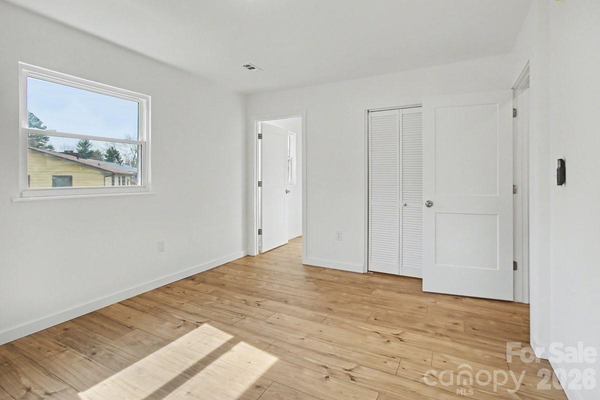 40 Evelake Drive Property Photo 12