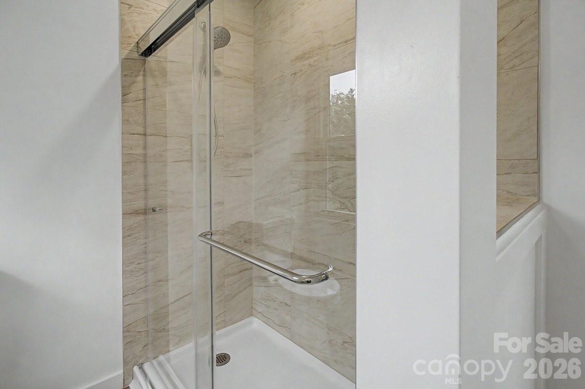 40 Evelake Drive Property Photo 15