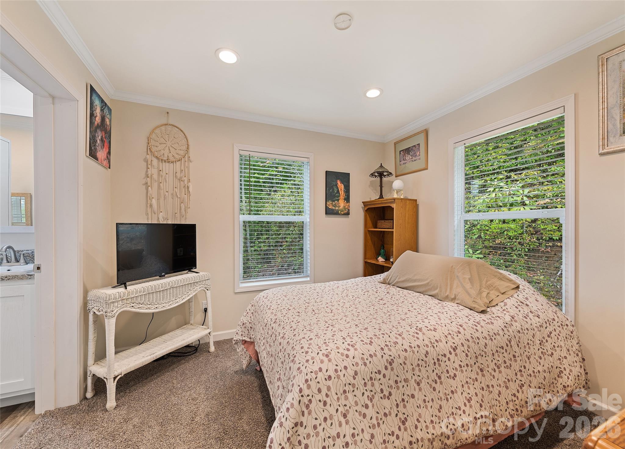328 Mountain Lion Trail Property Photo 21