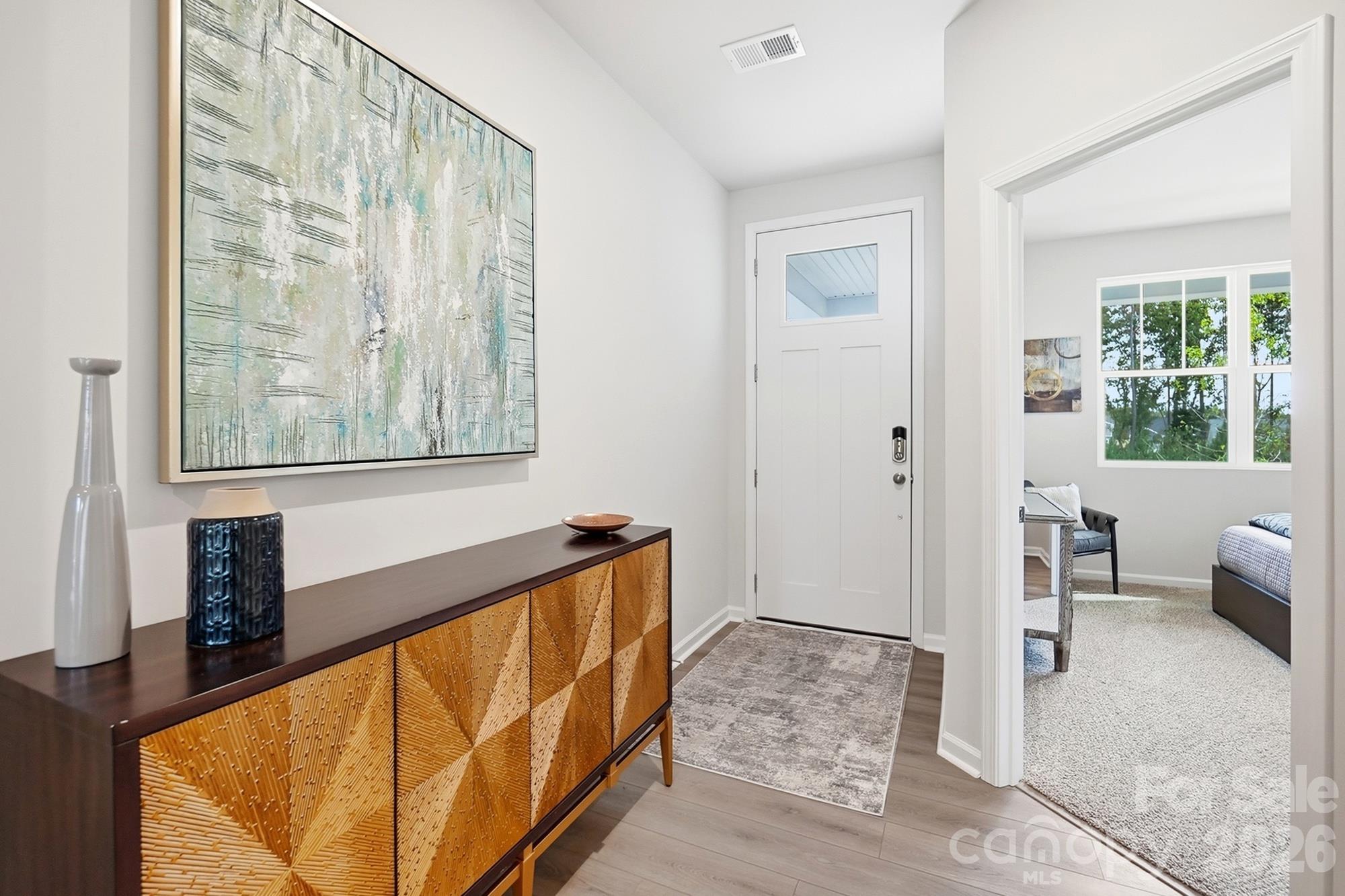 2718 Phoenix Court Property Photo 4