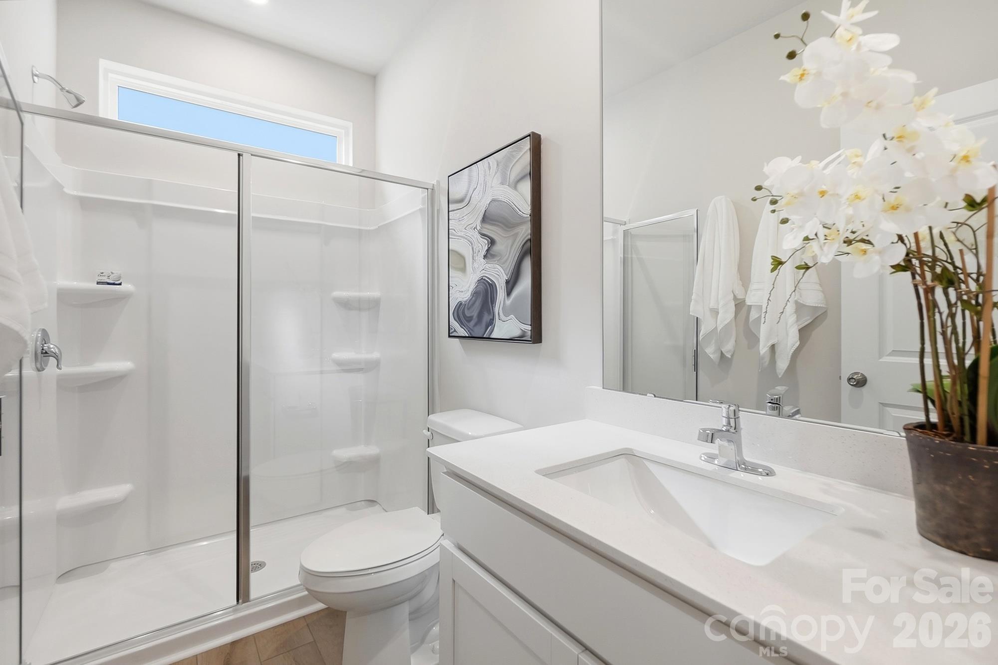 2718 Phoenix Court Property Photo 6