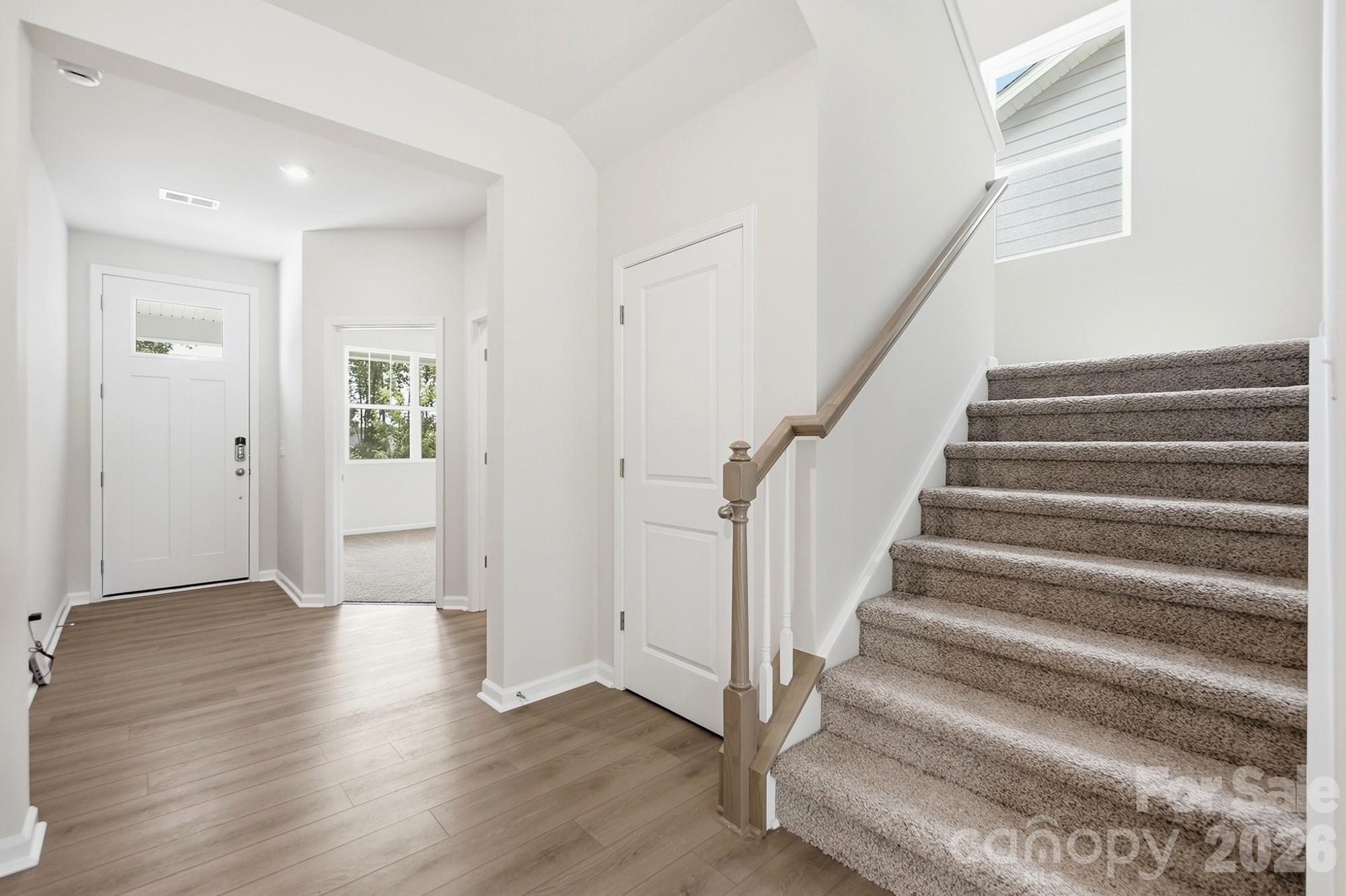 2718 Phoenix Court Property Photo 16