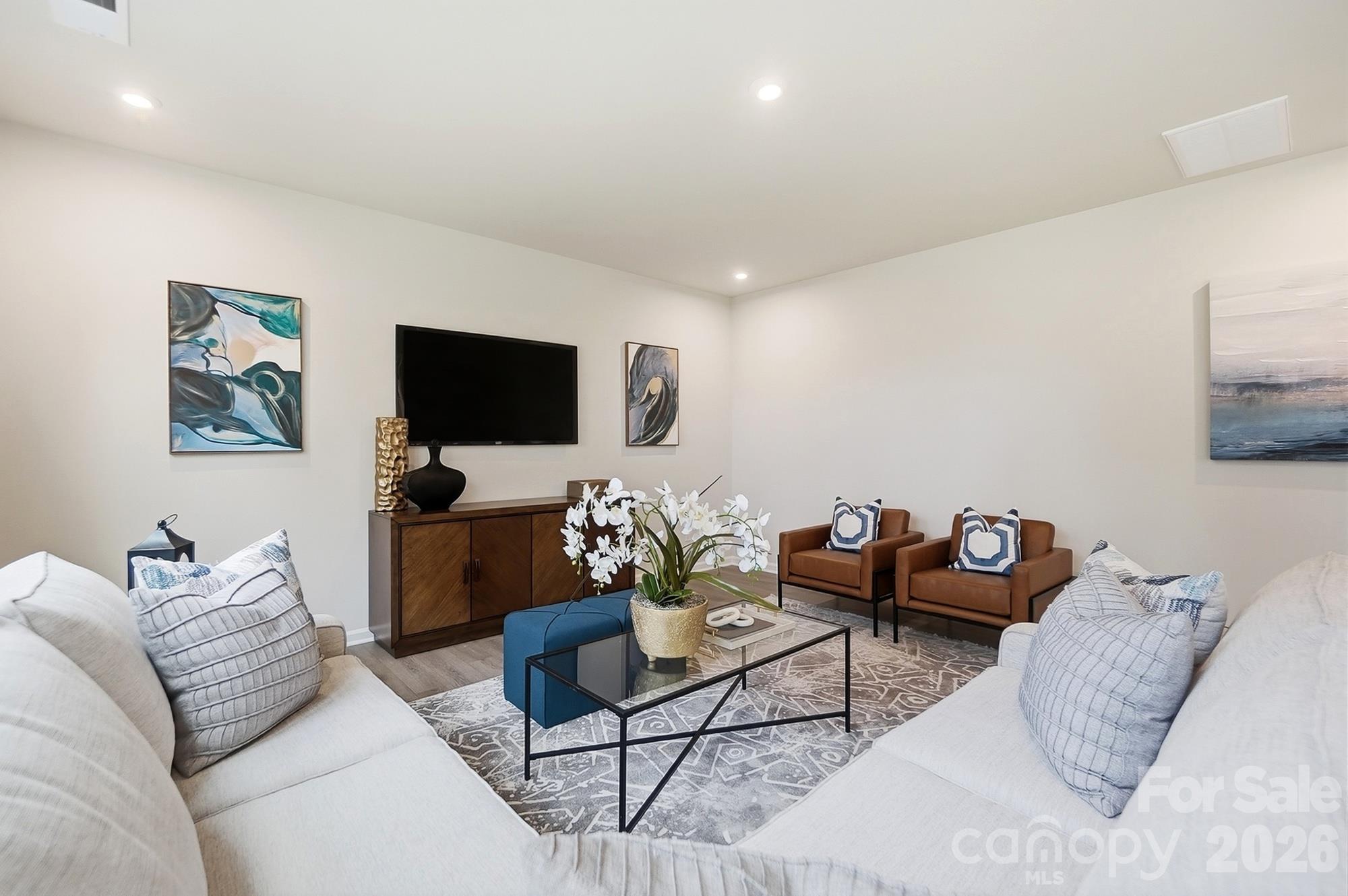 2718 Phoenix Court Property Photo 16