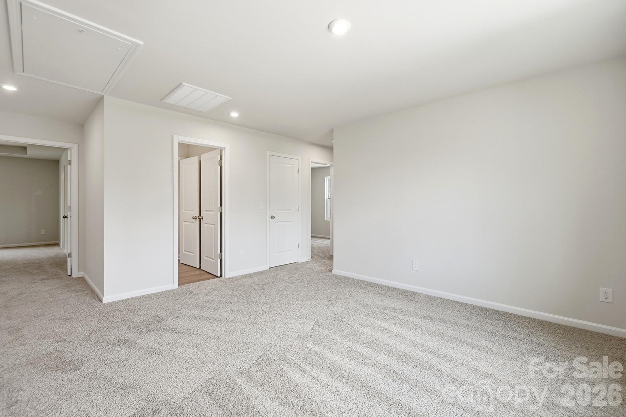 2718 Phoenix Court Property Photo 19