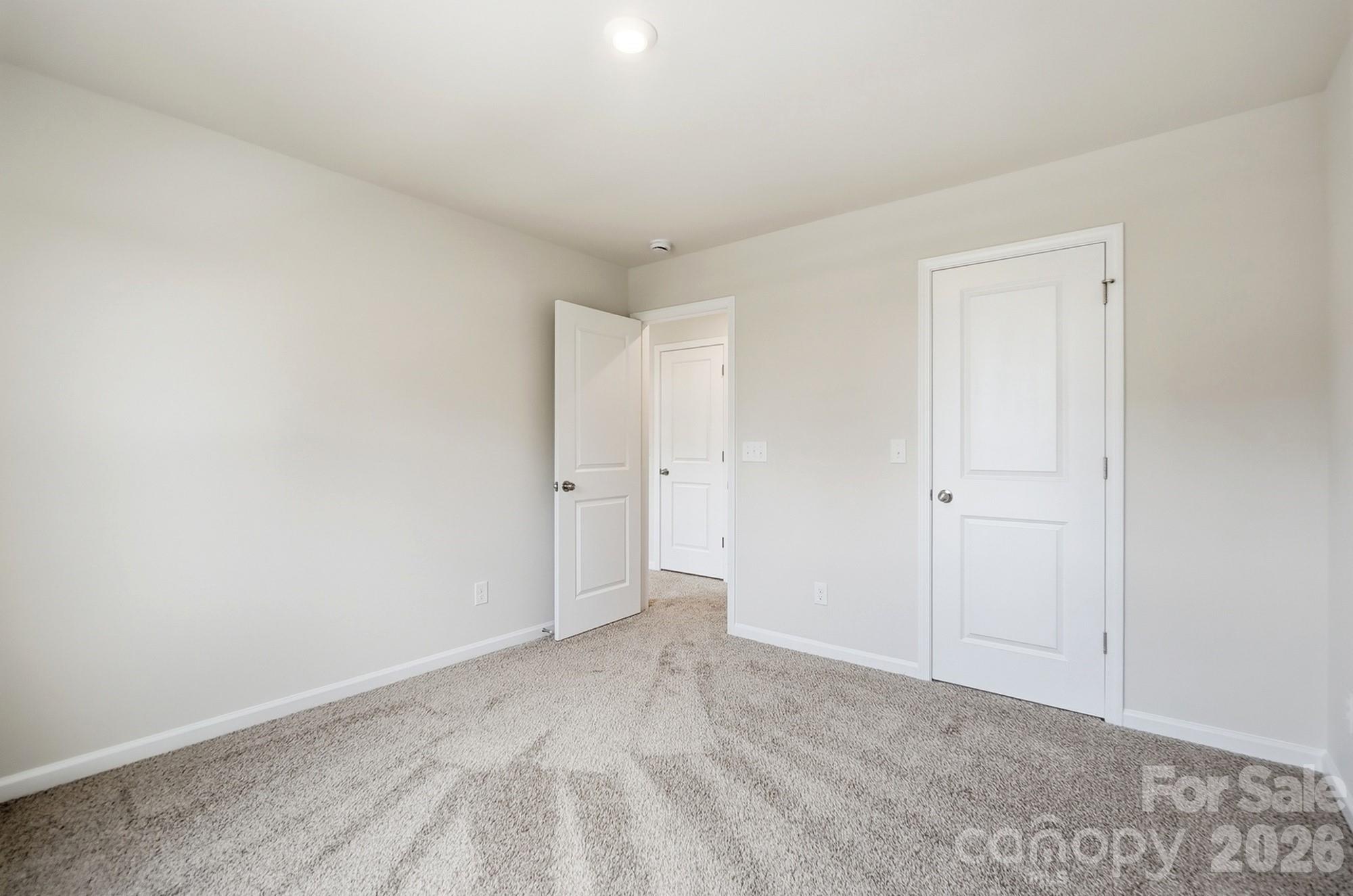 2718 Phoenix Court Property Photo 28