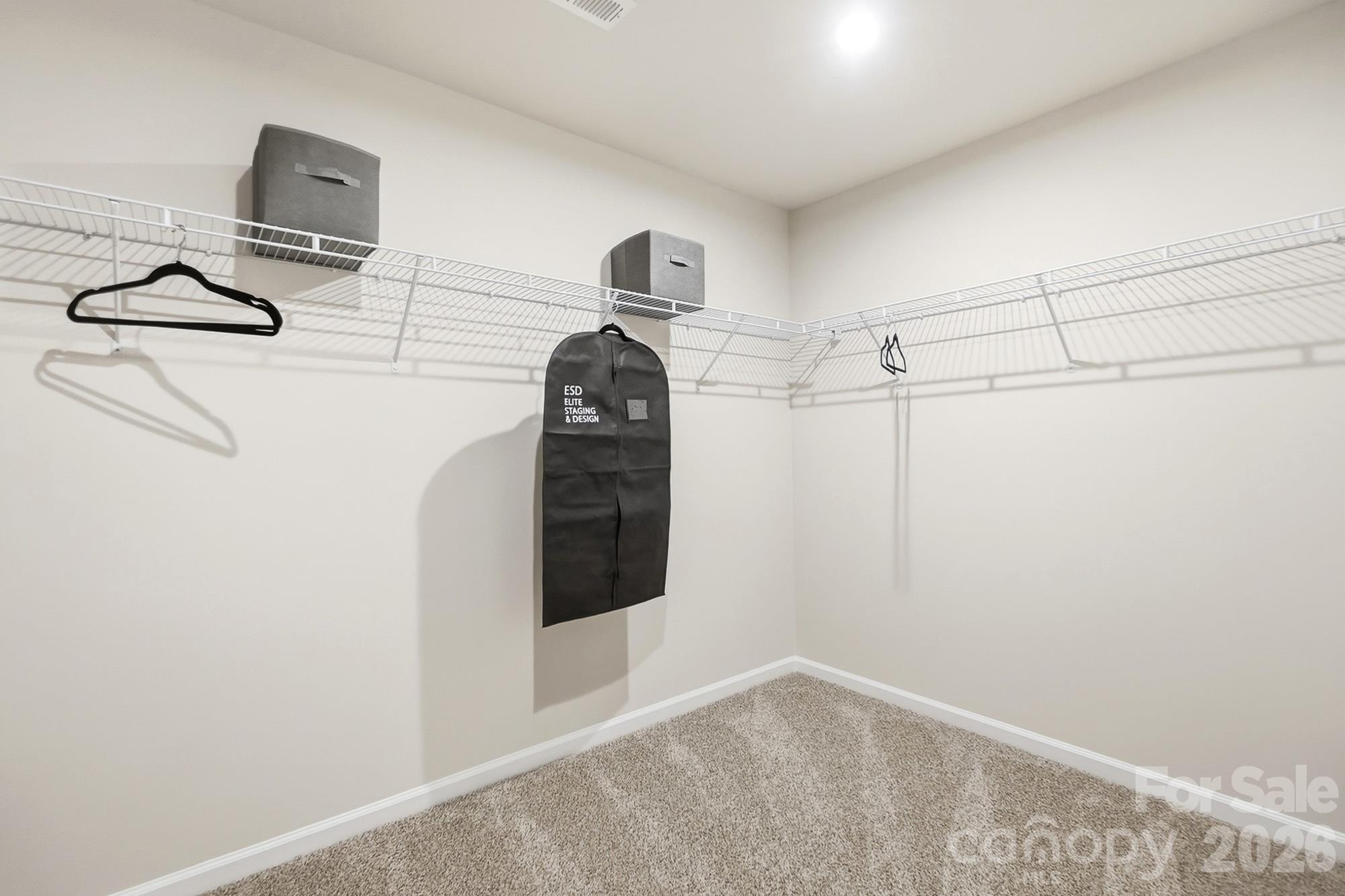 2718 Phoenix Court Property Photo 31